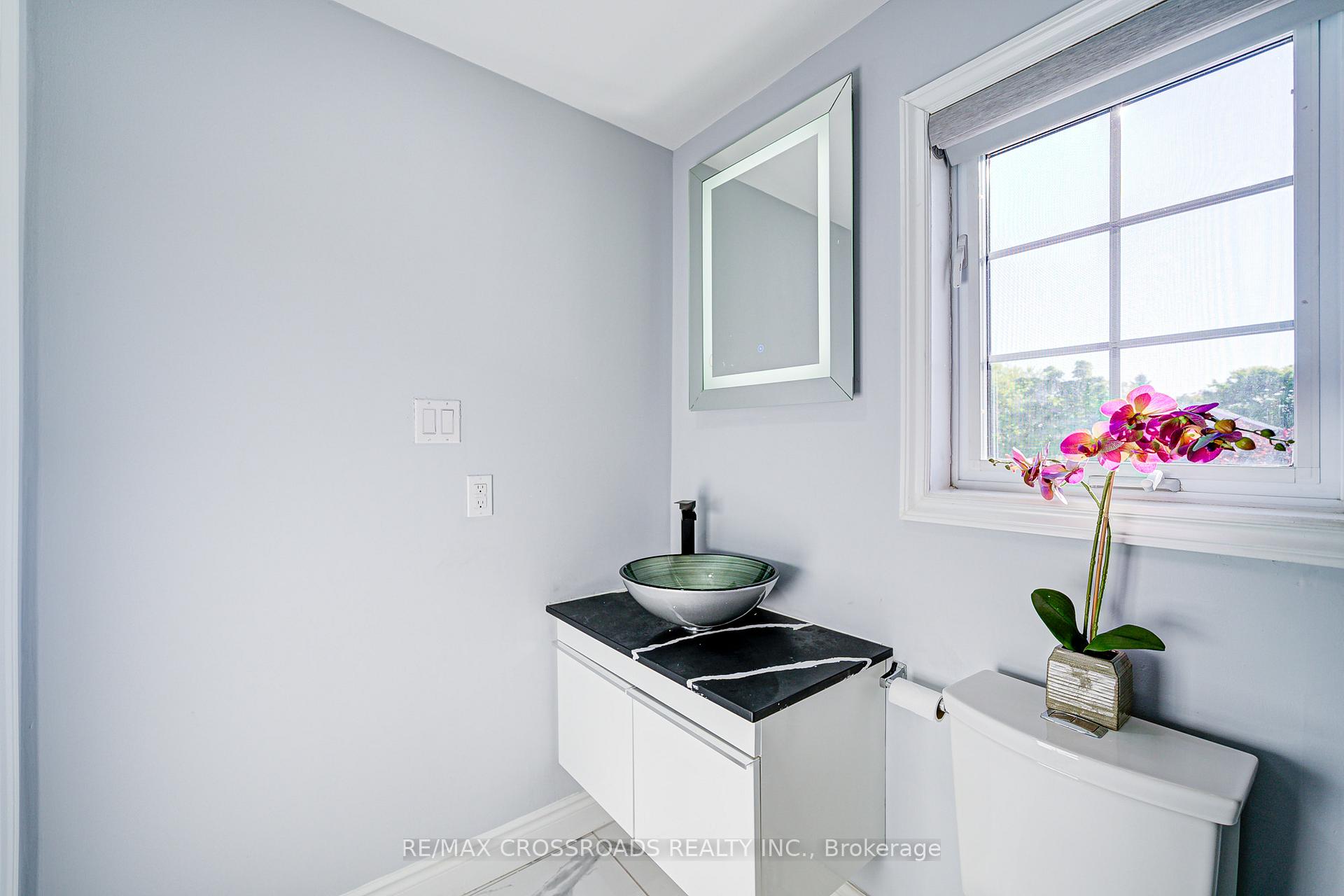 Photo 23 of 93 McMann Crescent, Clarington, Courtice — HOMEH