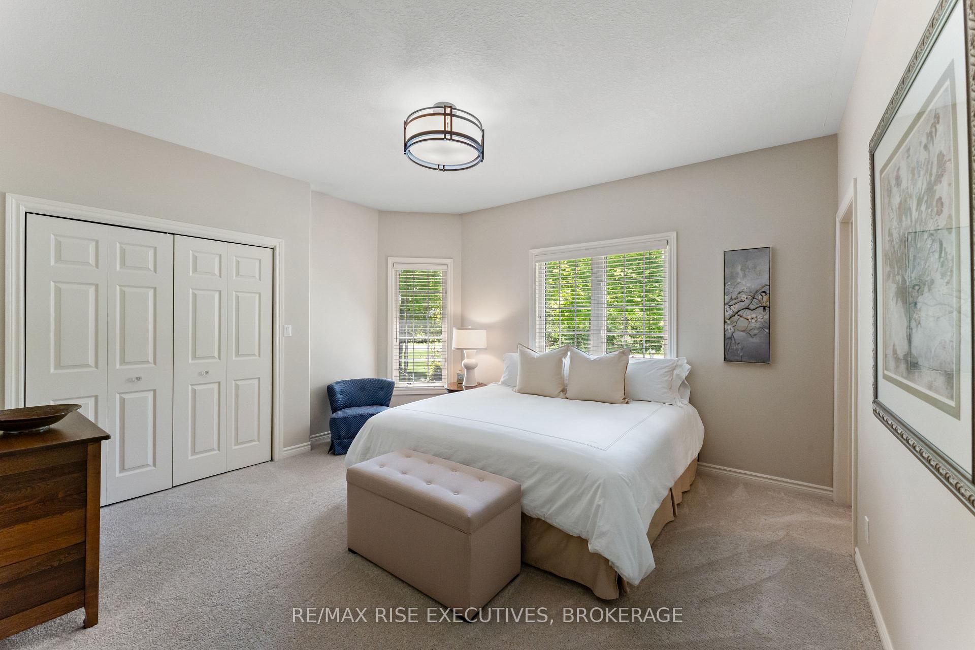 Photo 26 of 56 Fawn Brook Drive, Frontenac, Frontenac South — HOMEH
