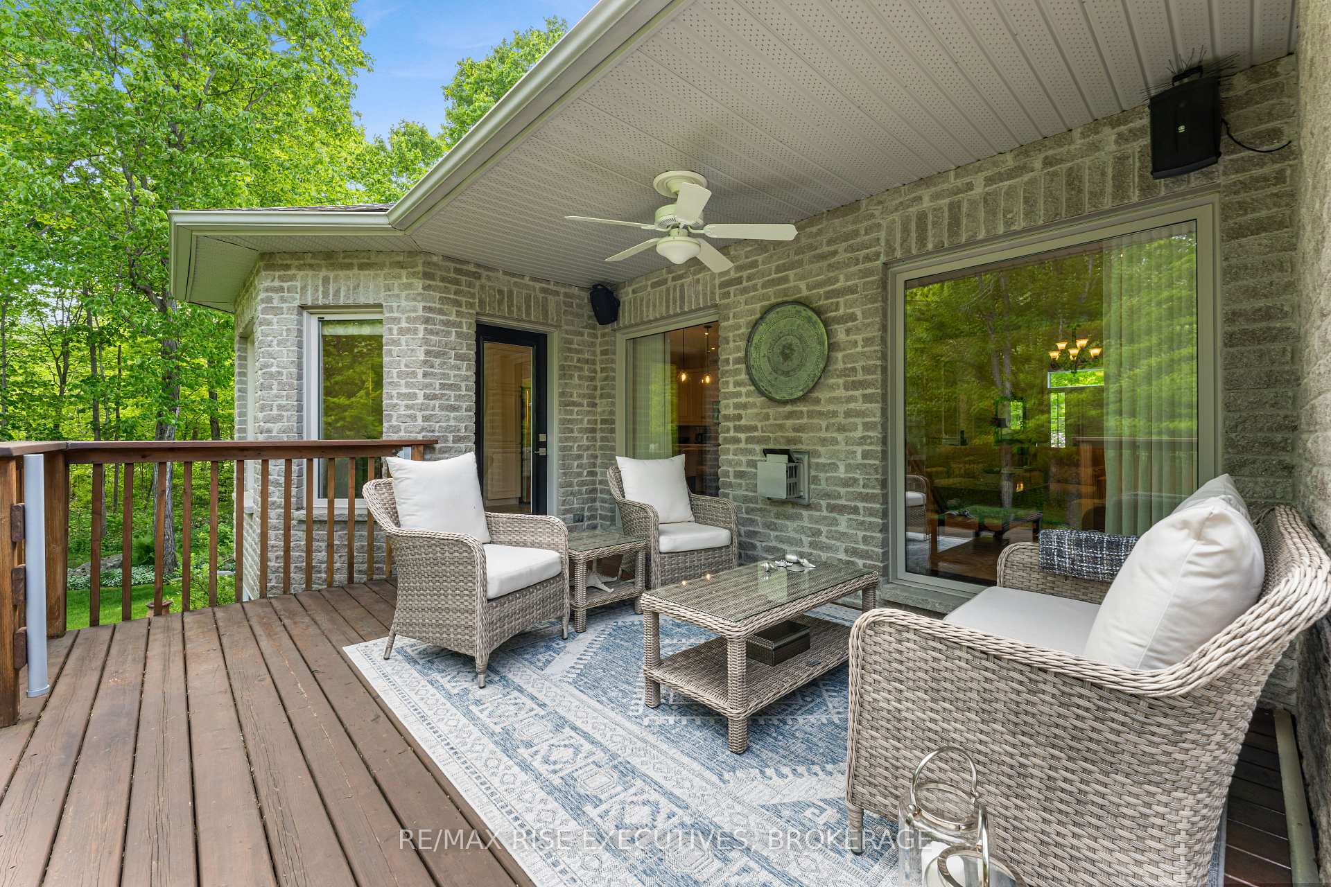 Photo 39 of 56 Fawn Brook Drive, Frontenac, Frontenac South — HOMEH