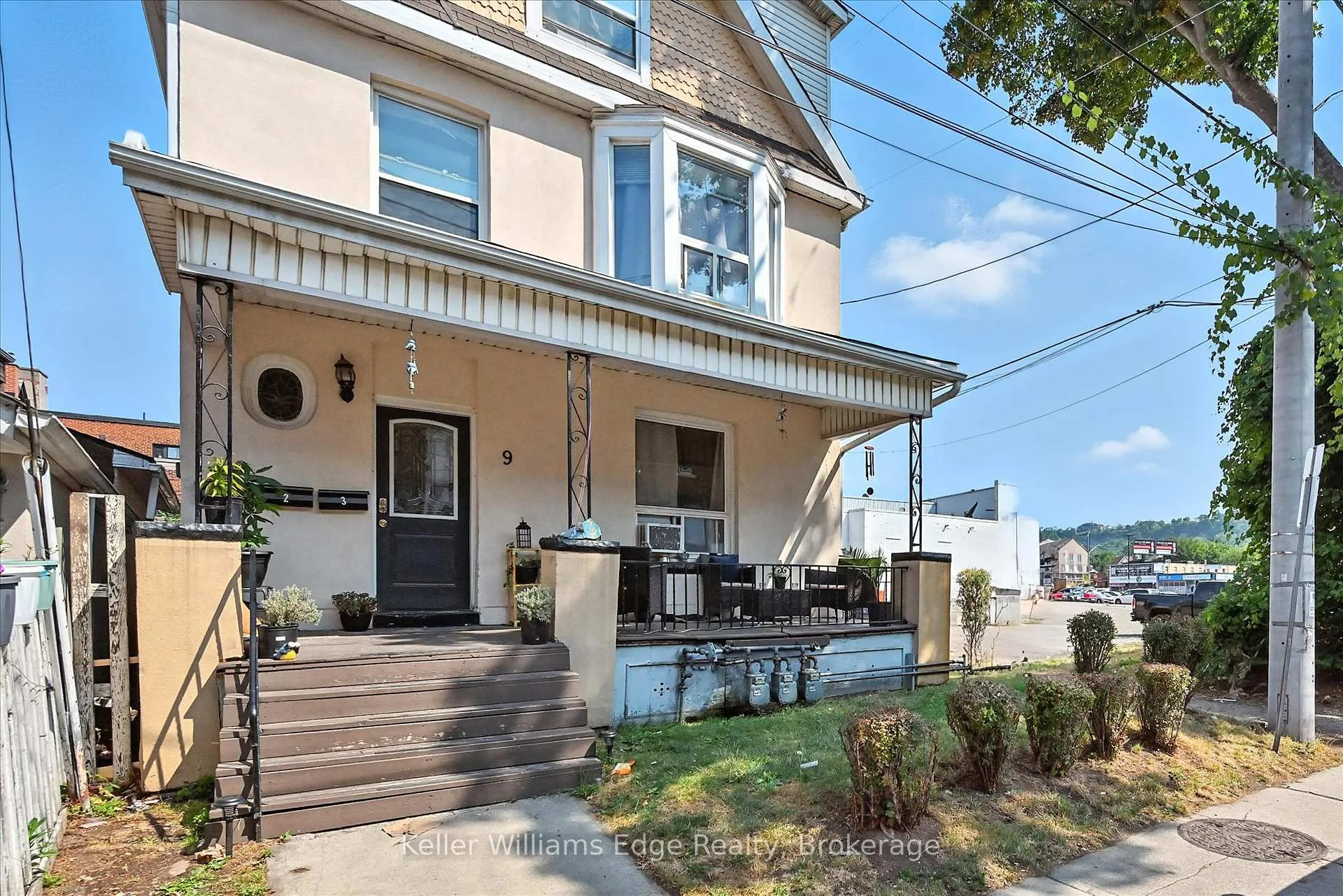 Photo 3 of 9 Tisdale Street S, Hamilton, Landsdale — HOMEH