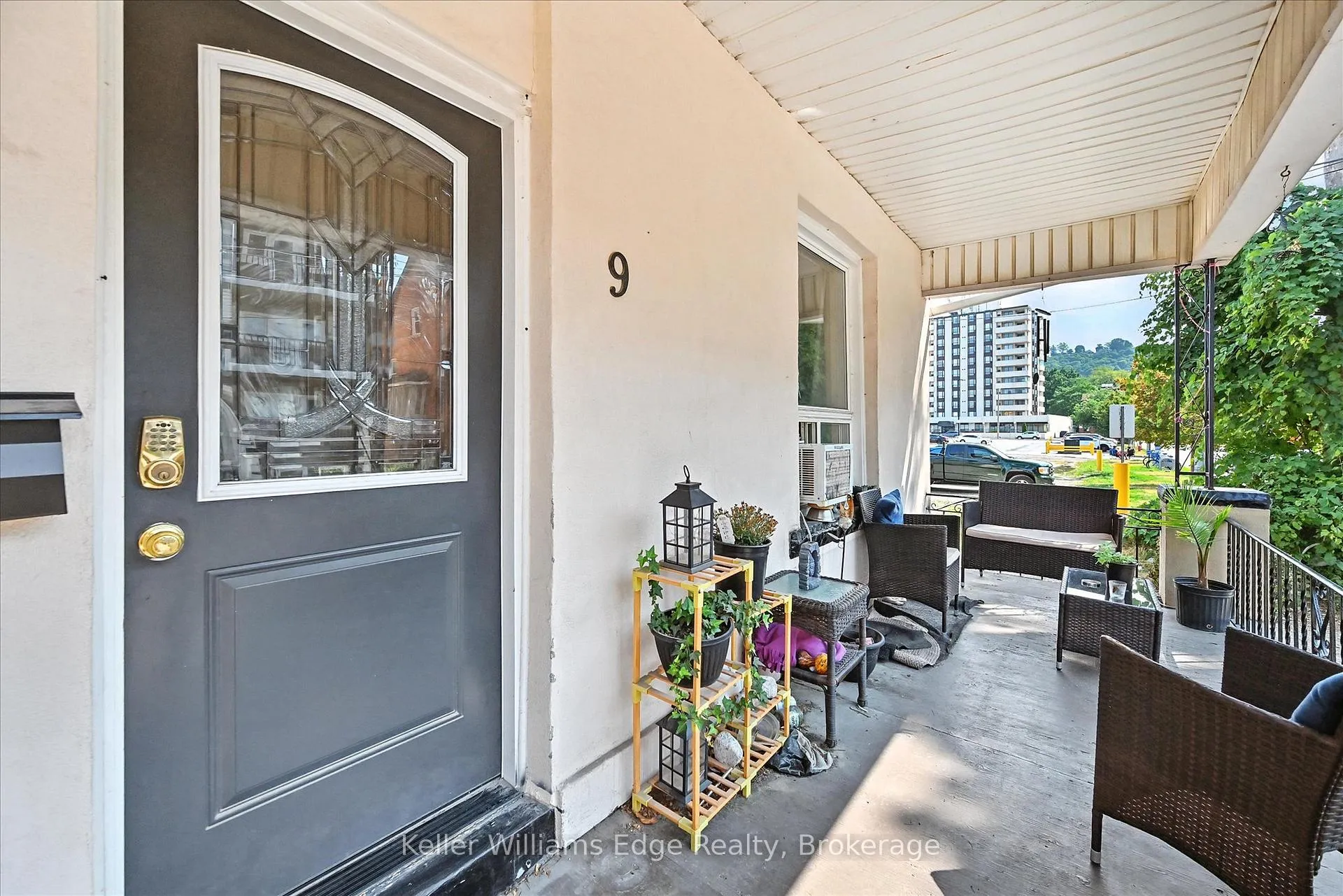 Photo 6 of 9 Tisdale Street S, Hamilton, Landsdale — HOMEH