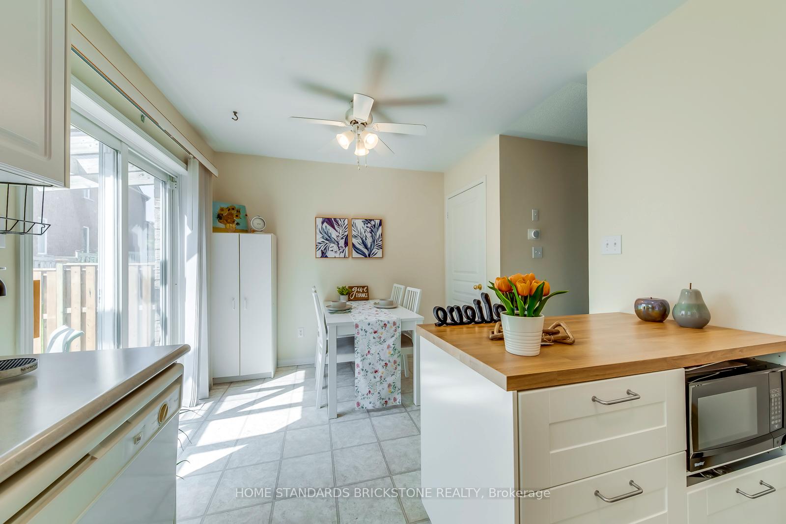 Photo 4 of 36 Trevino Circle, Barrie, 400 North — HOMEH