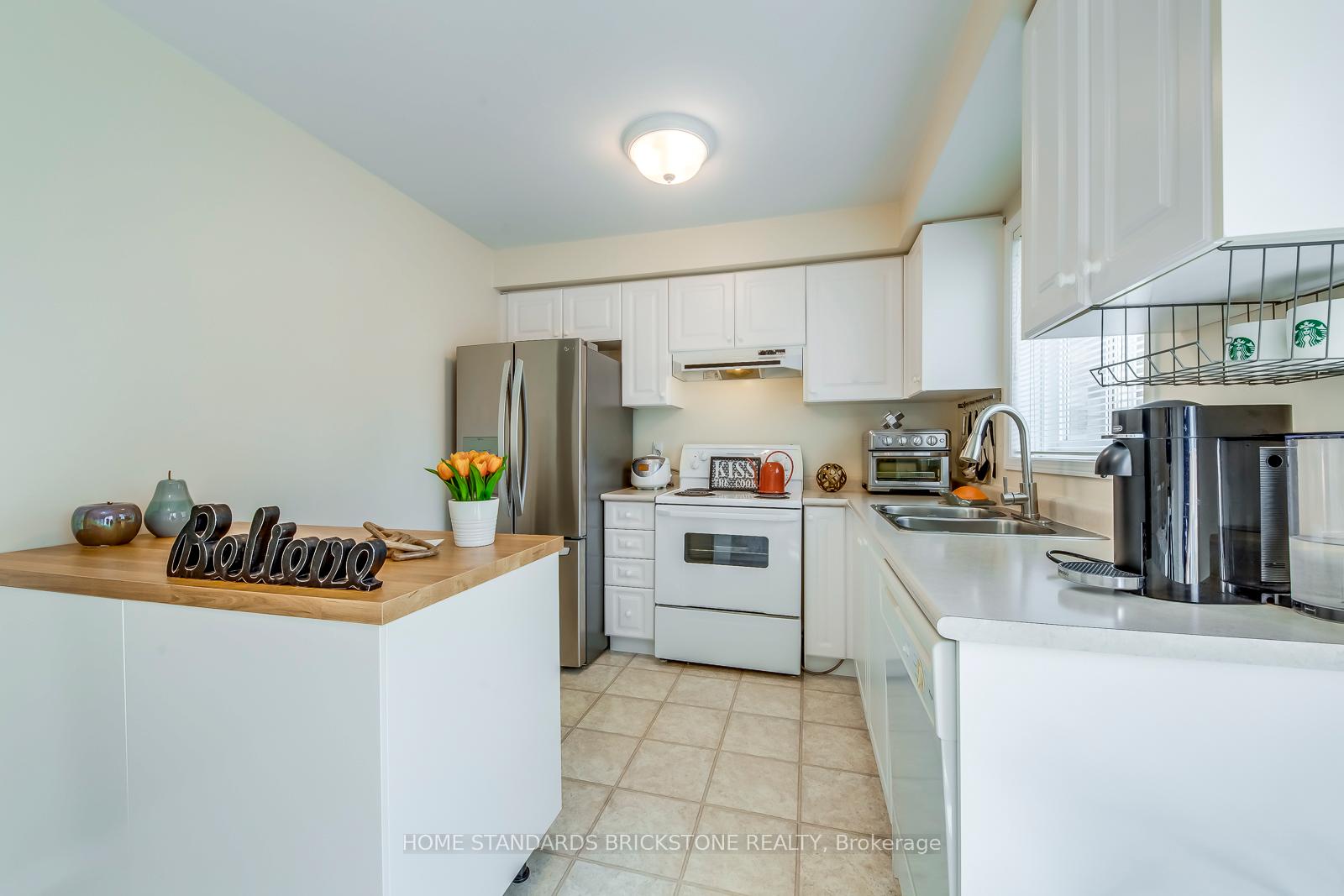 Photo 6 of 36 Trevino Circle, Barrie, 400 North — HOMEH