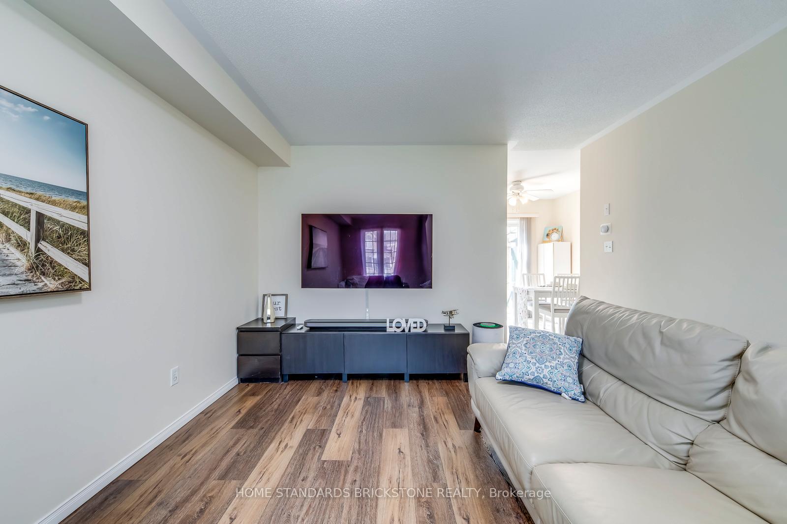 Photo 11 of 36 Trevino Circle, Barrie, 400 North — HOMEH