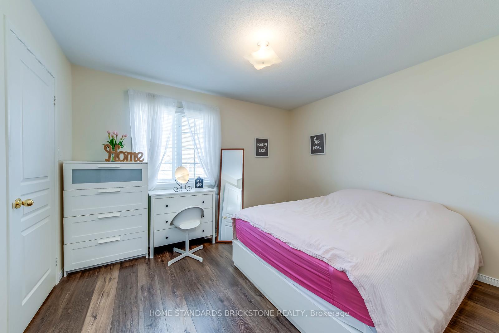 Photo 17 of 36 Trevino Circle, Barrie, 400 North — HOMEH
