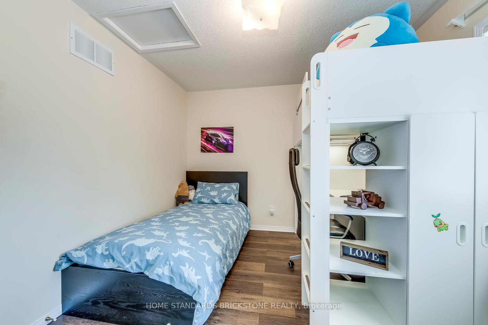 Photo 15 of 36 Trevino Circle, Barrie, 400 North — HOMEH