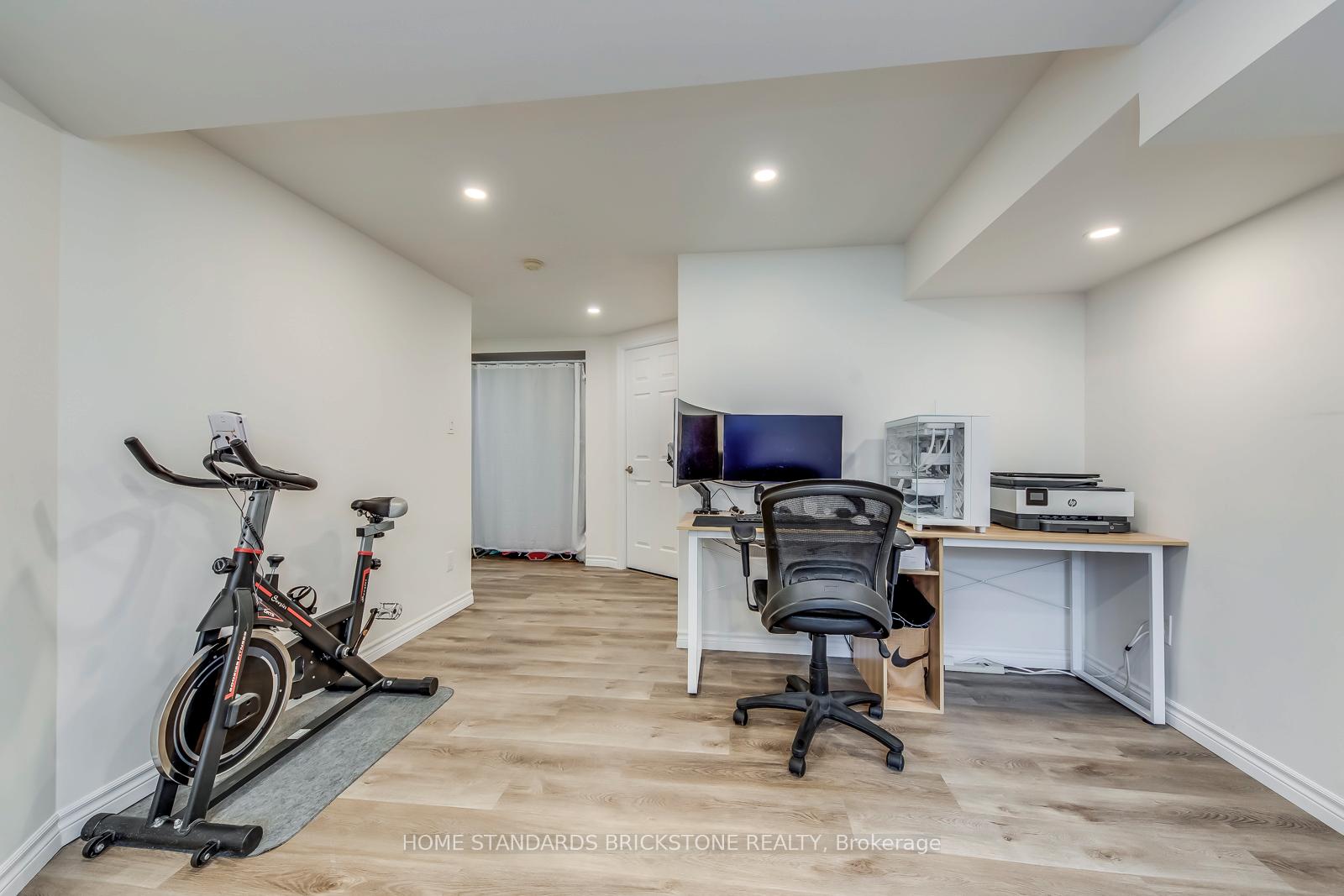 Photo 40 of 36 Trevino Circle, Barrie, 400 North — HOMEH