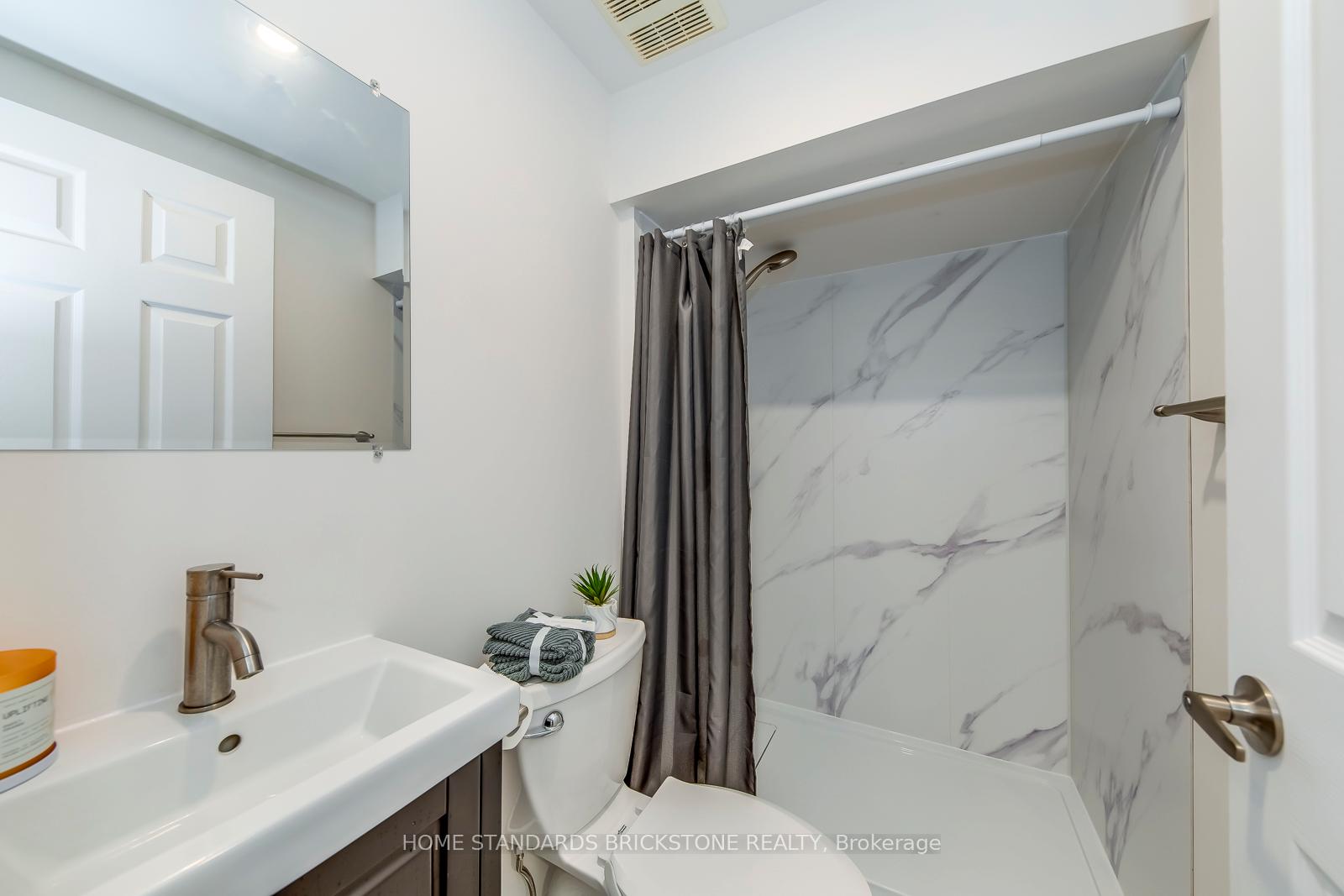 Photo 28 of 36 Trevino Circle, Barrie, 400 North — HOMEH