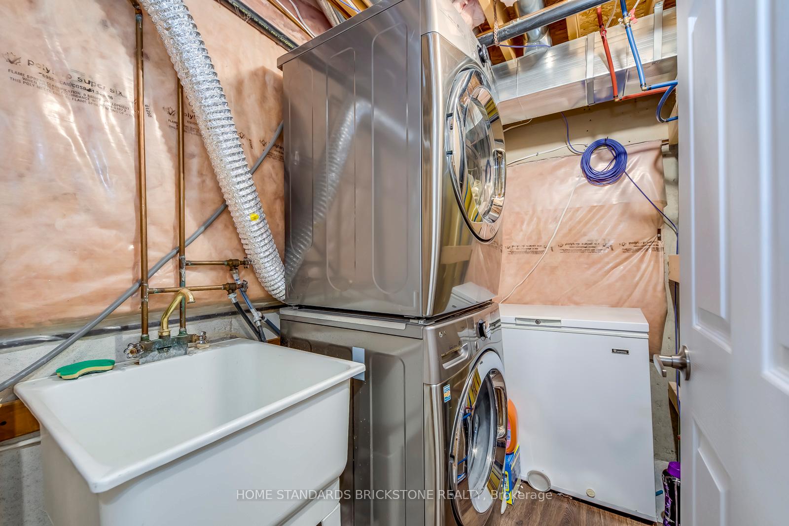 Photo 24 of 36 Trevino Circle, Barrie, 400 North — HOMEH