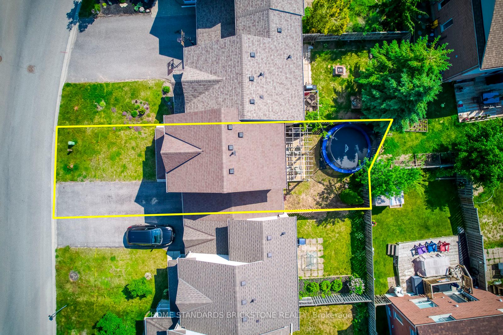 Photo 39 of 36 Trevino Circle, Barrie, 400 North — HOMEH