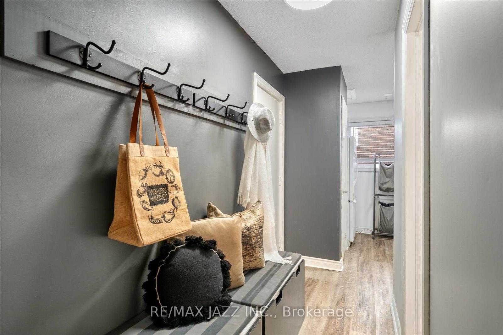 Photo 21 of 19 Valleycrest Drive, Clarington, Courtice — HOMEH