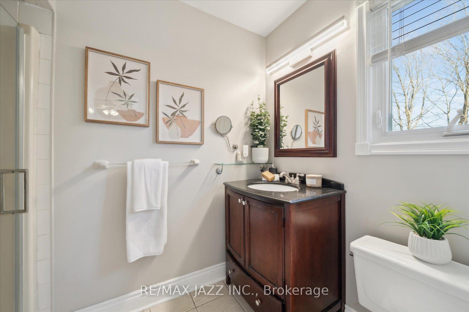 Photo 27 of 19 Valleycrest Drive, Clarington, Courtice — HOMEH