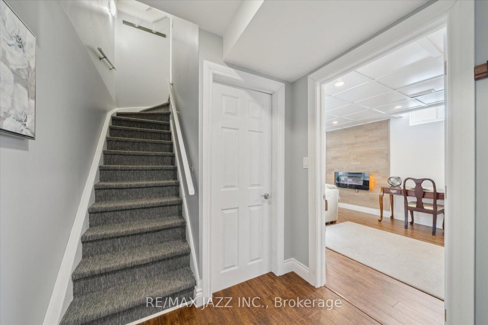 Photo 34 of 19 Valleycrest Drive, Clarington, Courtice — HOMEH