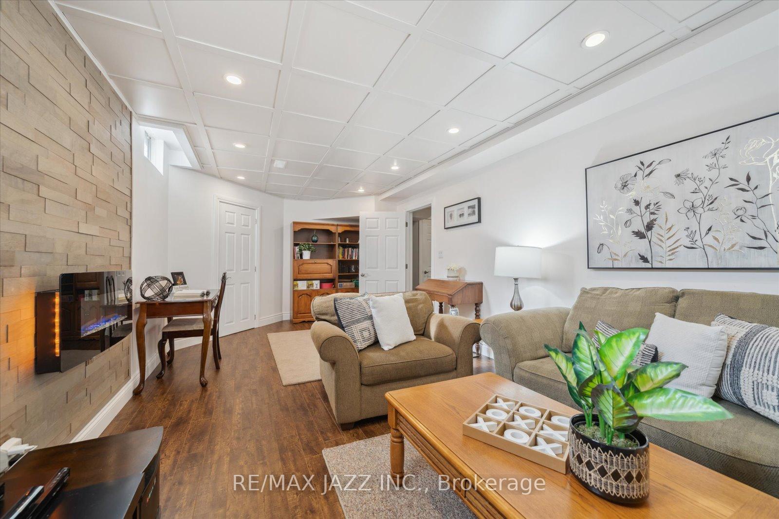 Photo 36 of 19 Valleycrest Drive, Clarington, Courtice — HOMEH