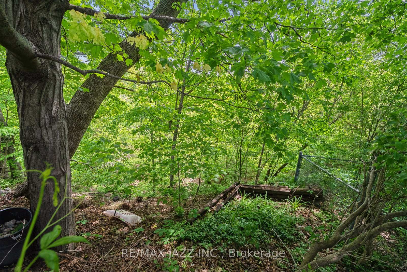 Photo 50 of 19 Valleycrest Drive, Clarington, Courtice — HOMEH