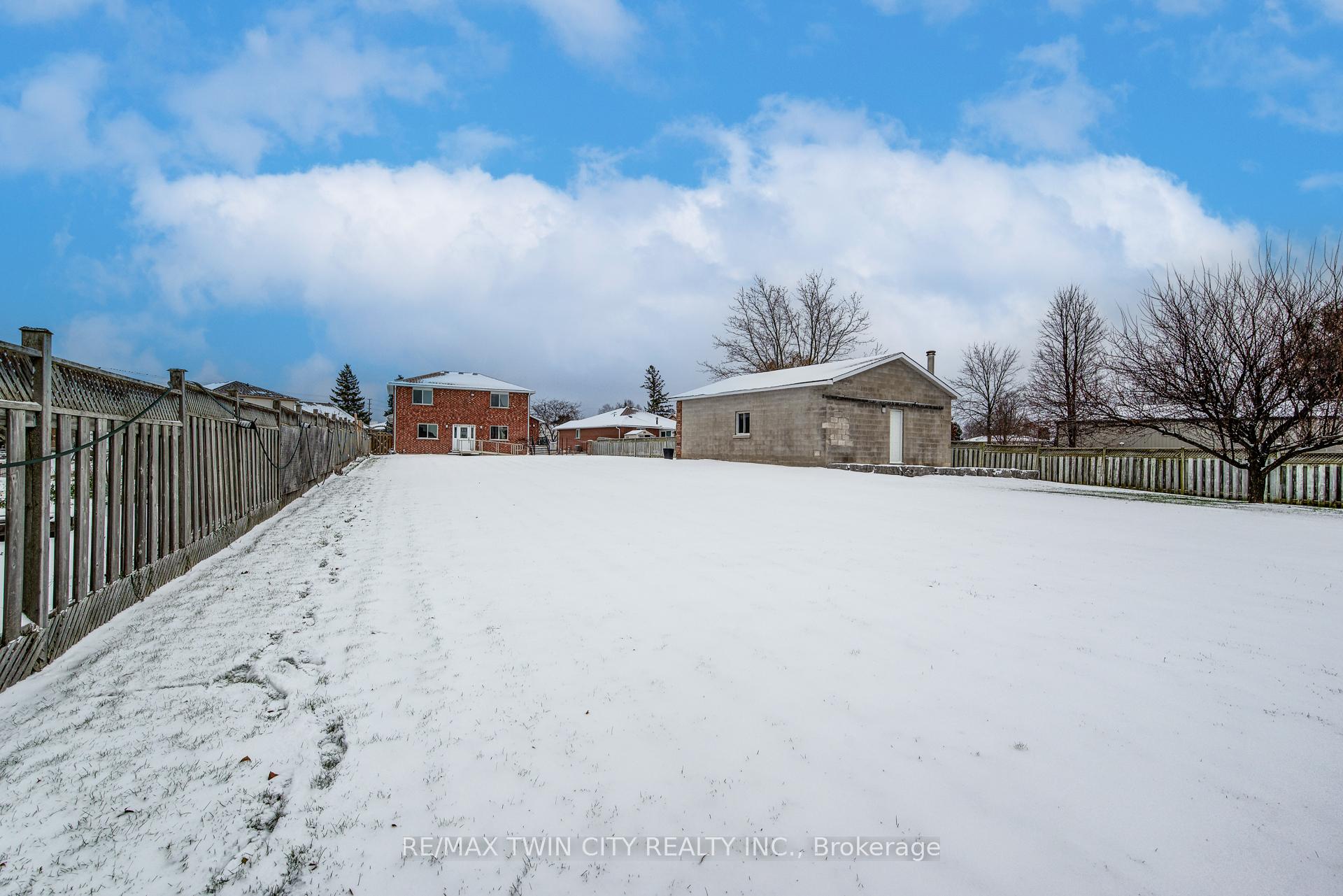 Photo 8 of 48 Wayne Avenue, Cambridge — HOMEH