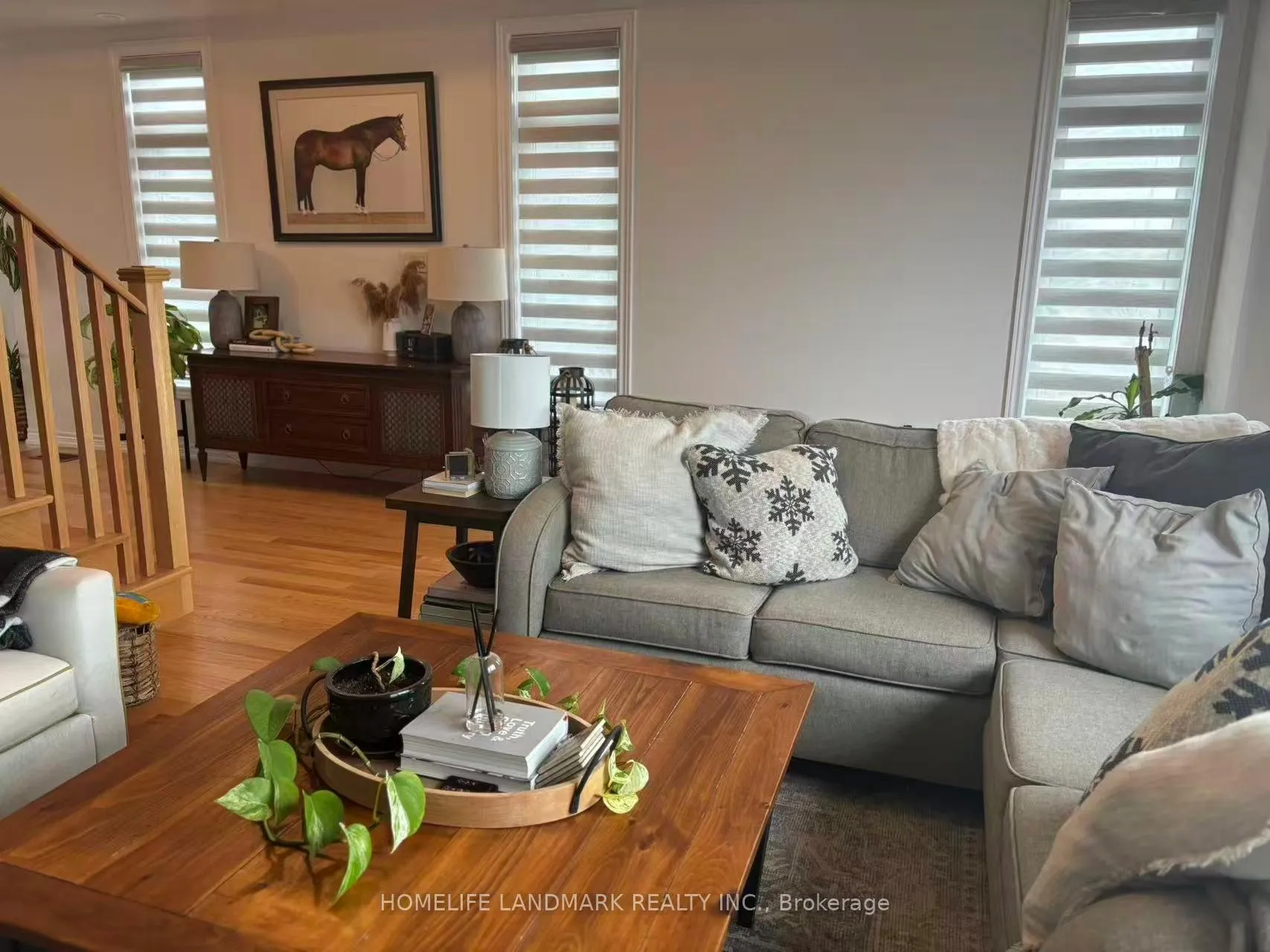 Photo 4 of 63 Sorbara Way, Whitby, Brooklin — HOMEH