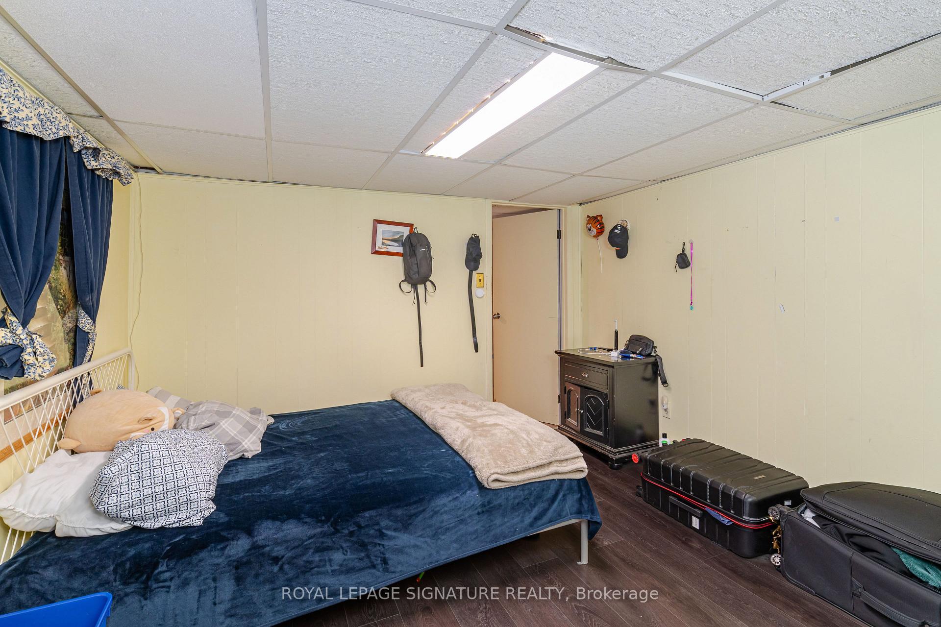 Photo 23 of 39 Stevens Crescent, Halton Hills, Georgetown — HOMEH
