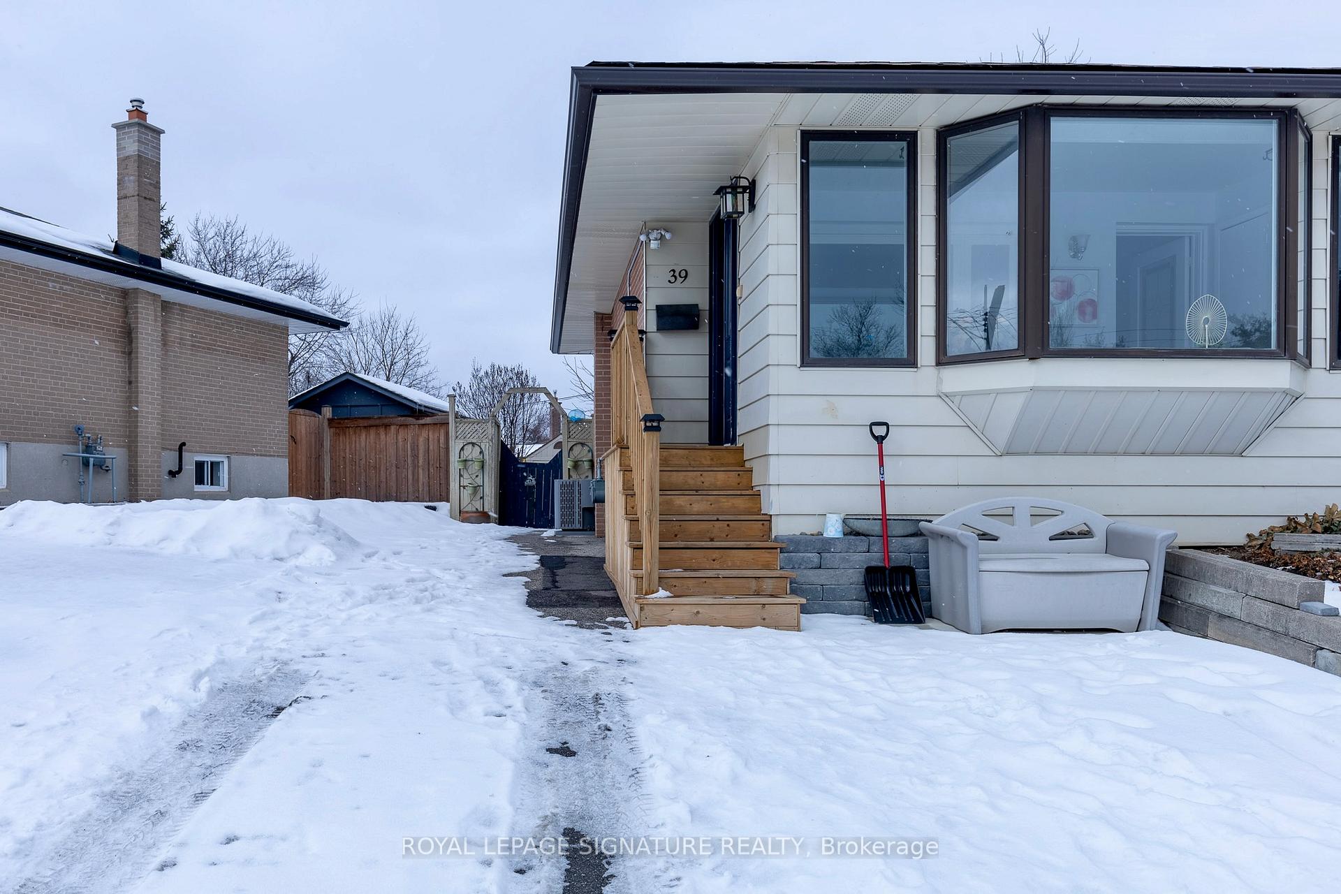 Photo 31 of 39 Stevens Crescent, Halton Hills, Georgetown — HOMEH