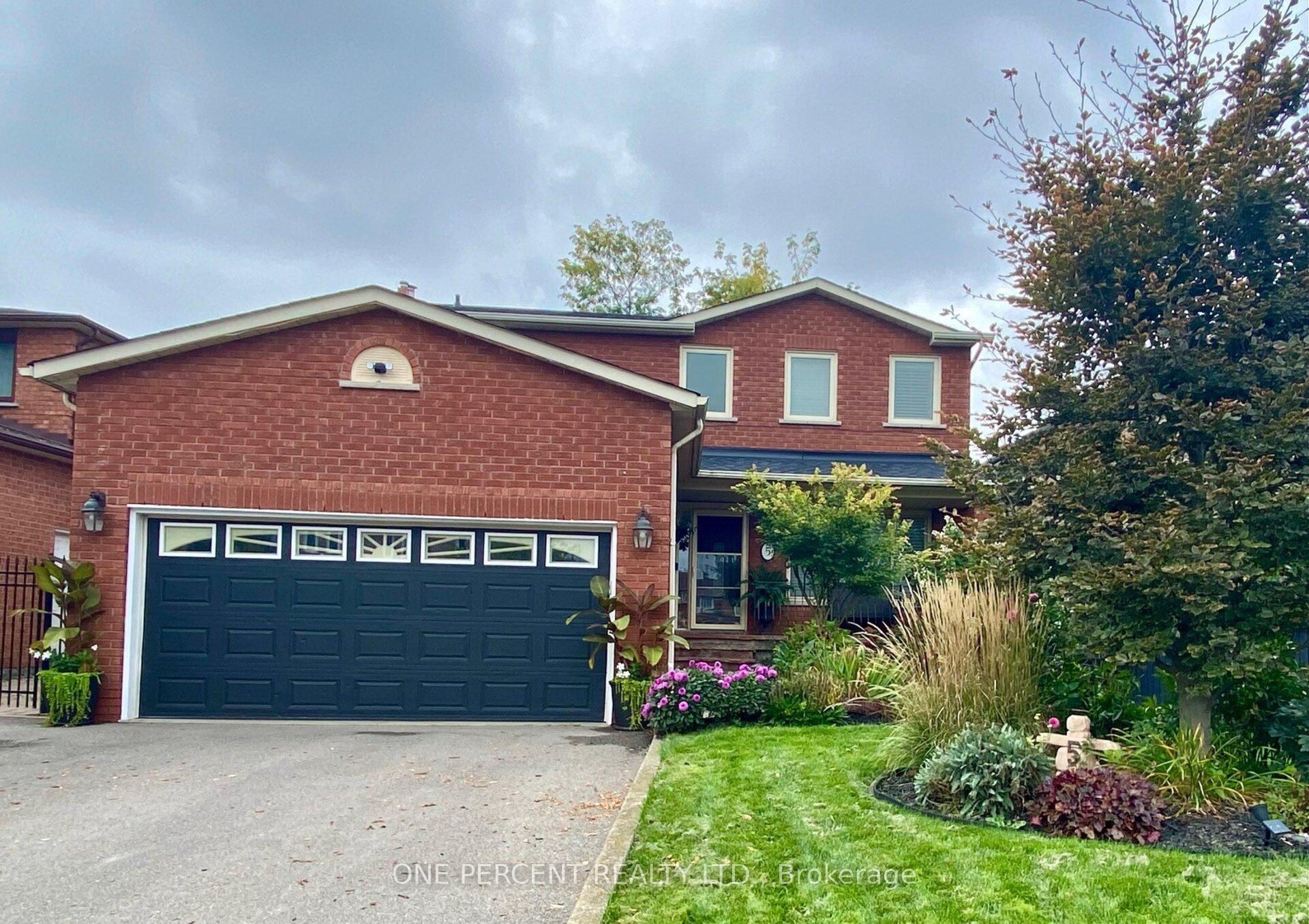Photo 1 of 5 Bowes Court, Caledon, Bolton West — HOMEH