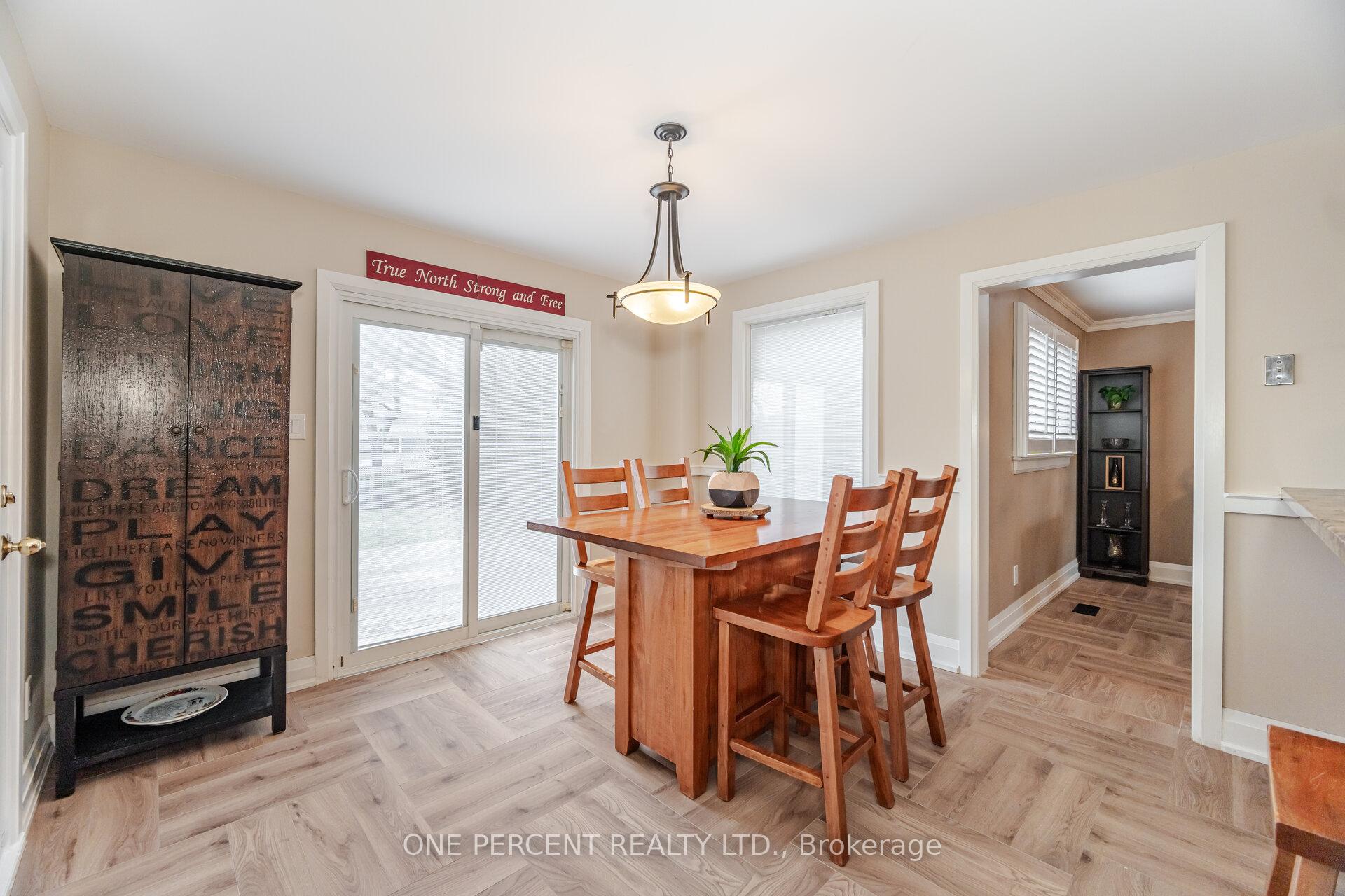 Photo 9 of 5 Bowes Court, Caledon, Bolton West — HOMEH