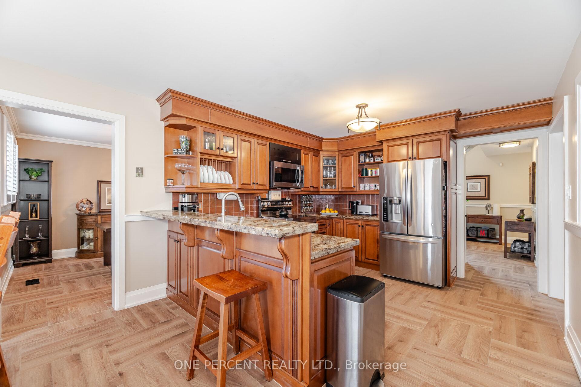 Photo 10 of 5 Bowes Court, Caledon, Bolton West — HOMEH