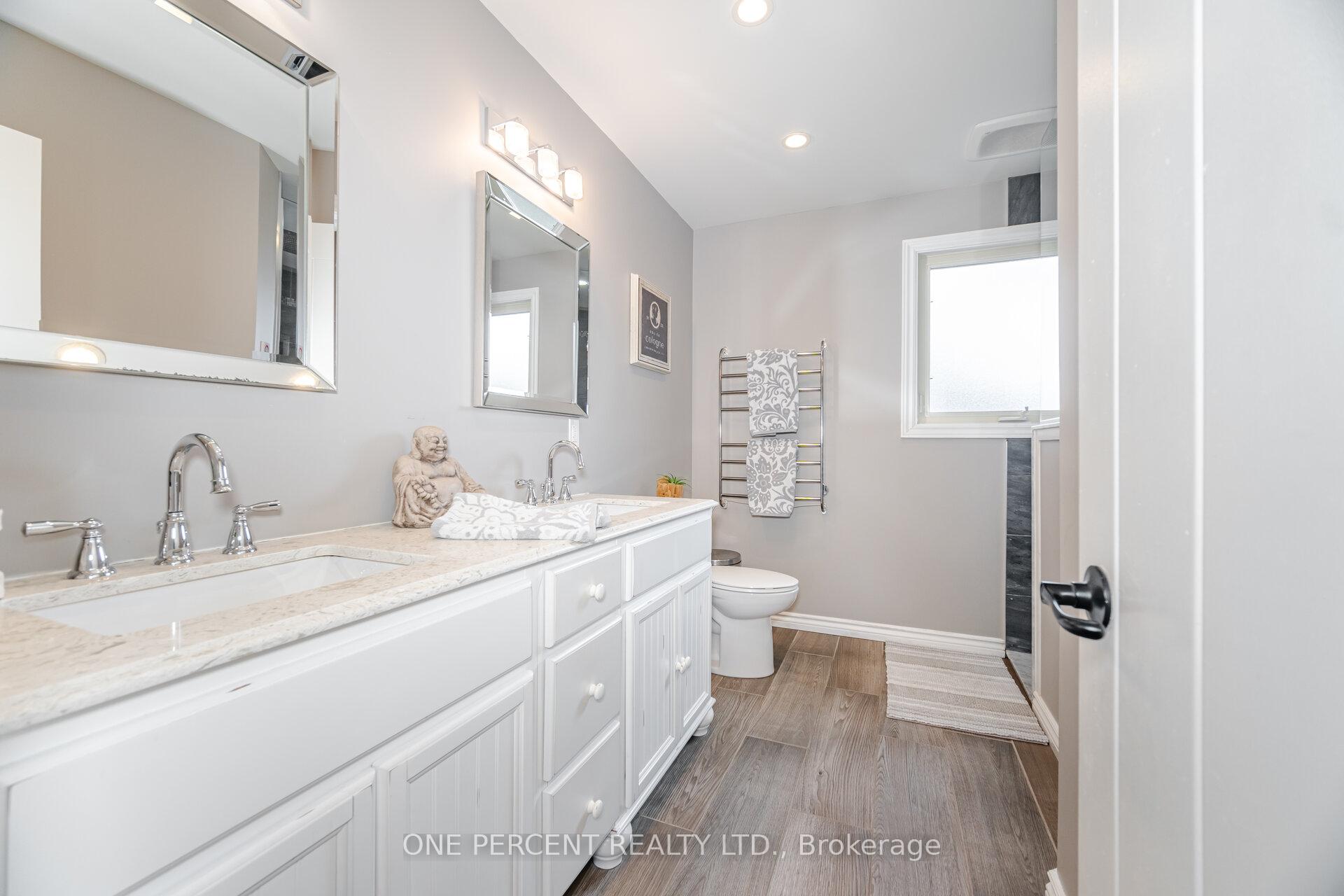 Photo 21 of 5 Bowes Court, Caledon, Bolton West — HOMEH