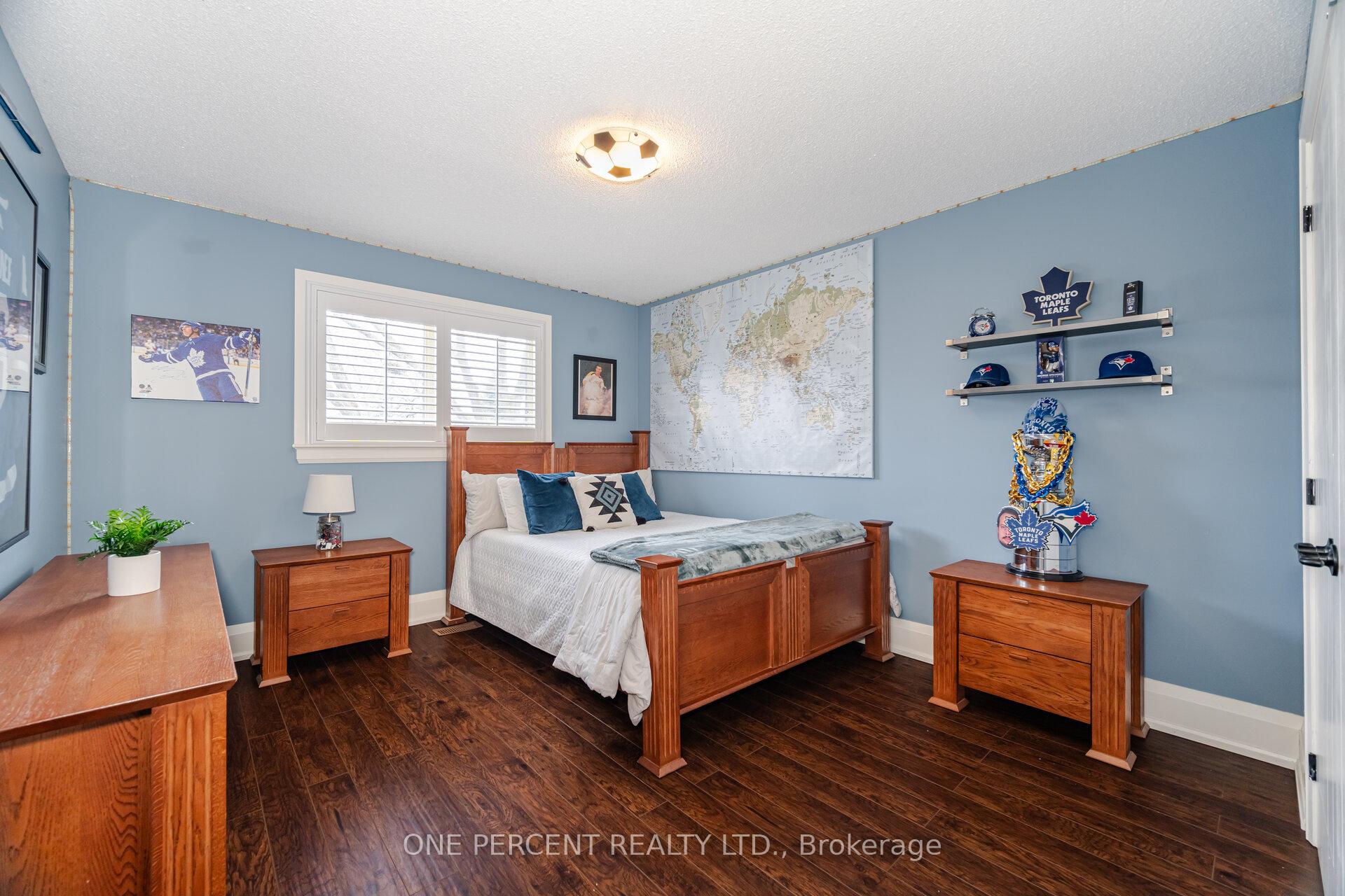 Photo 23 of 5 Bowes Court, Caledon, Bolton West — HOMEH