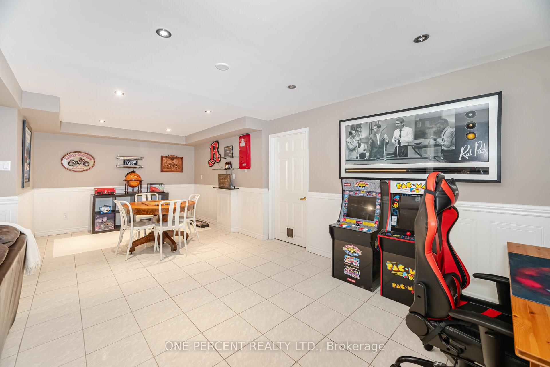 Photo 33 of 5 Bowes Court, Caledon, Bolton West — HOMEH