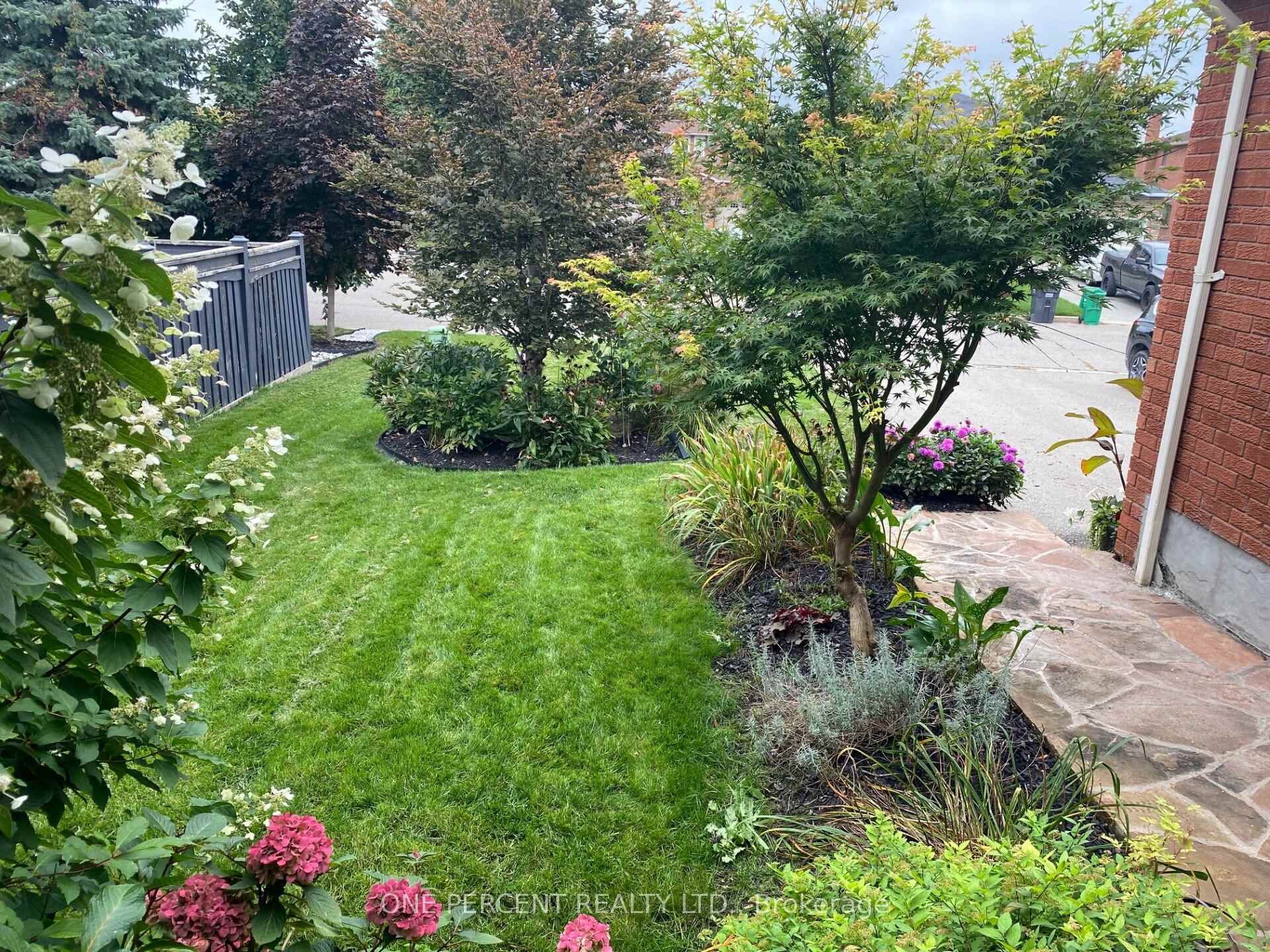 Photo 44 of 5 Bowes Court, Caledon, Bolton West — HOMEH