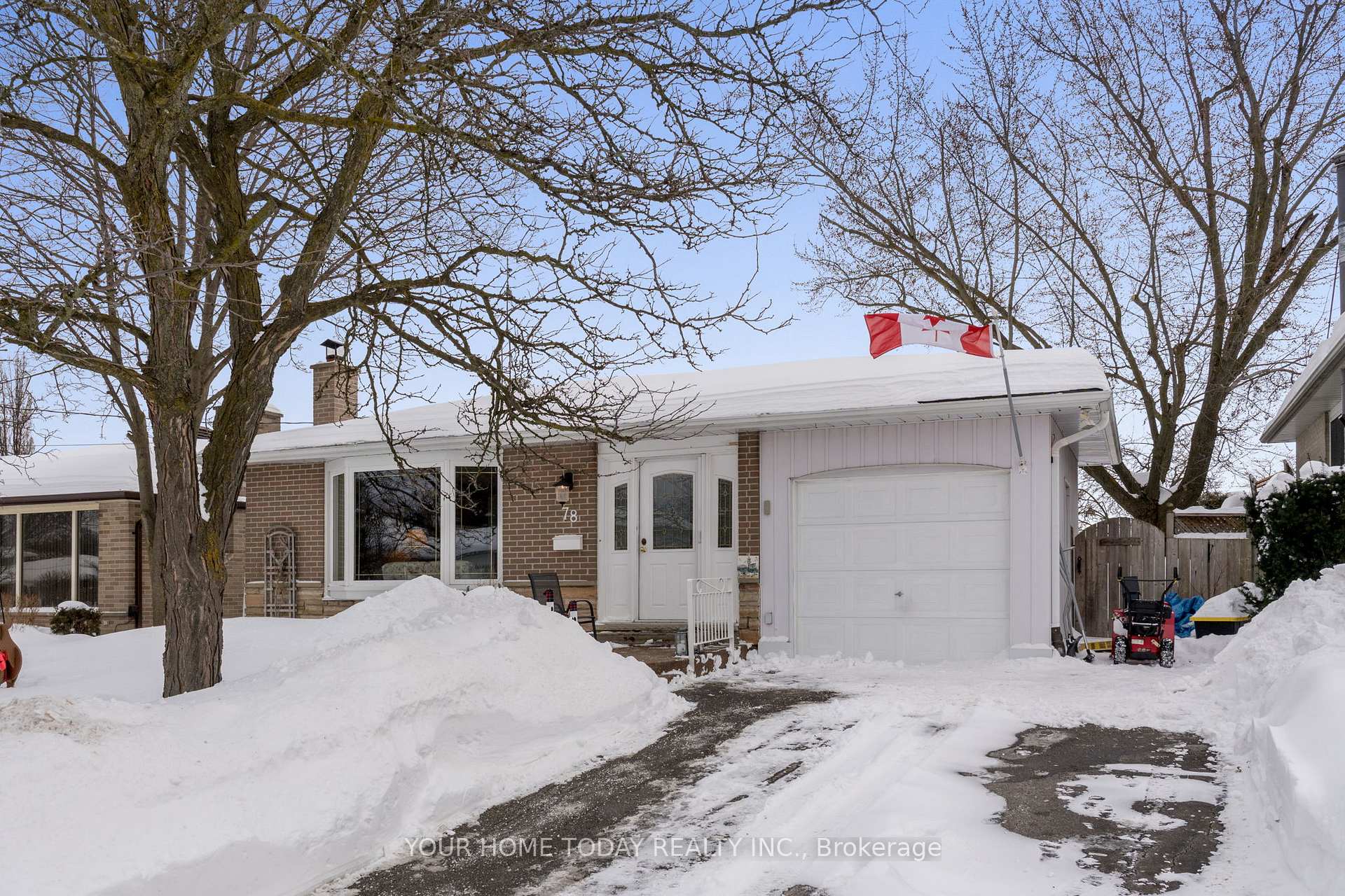 Photo 2 of 78 Marilyn Crescent, Halton Hills, Georgetown — HOMEH