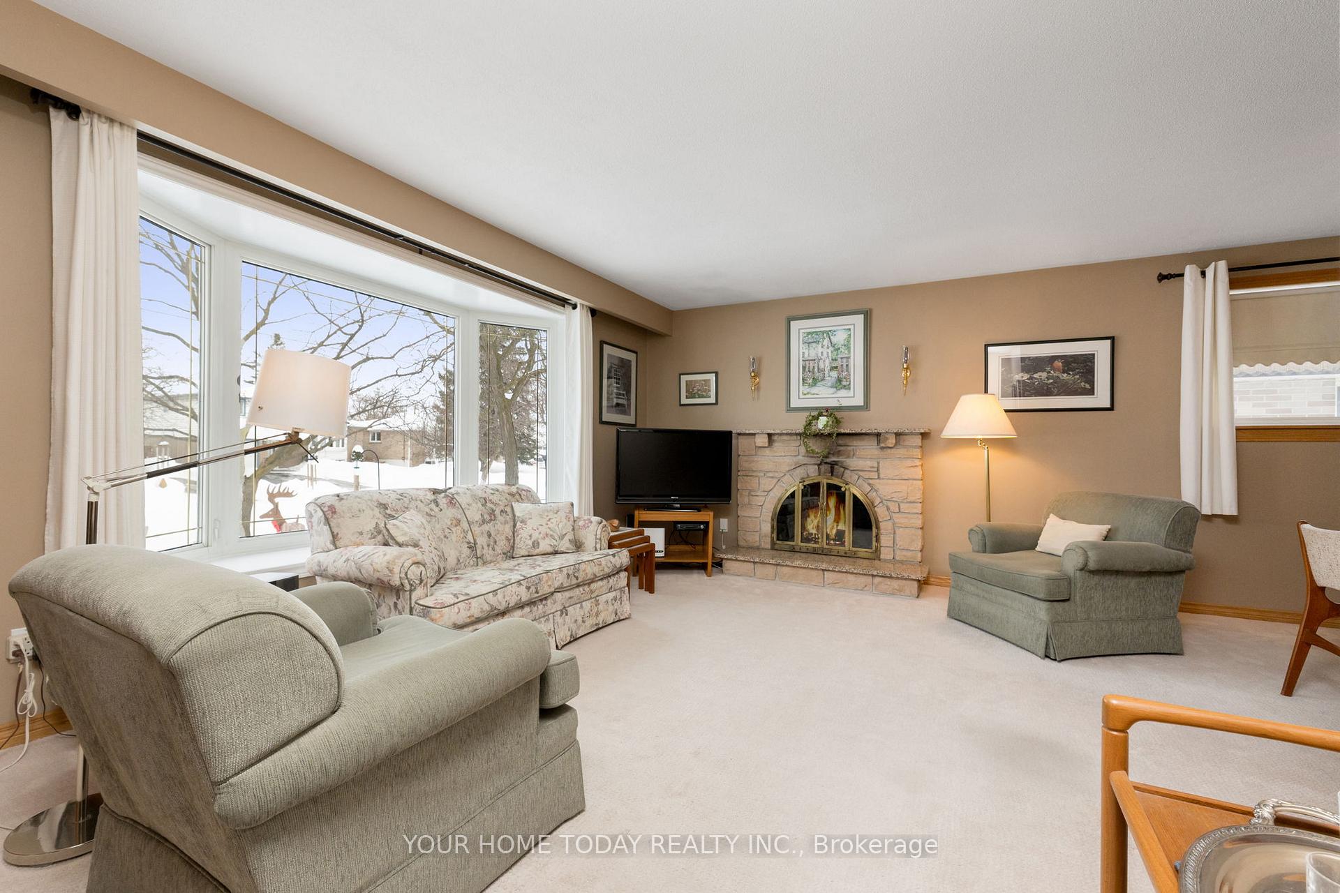 Photo 6 of 78 Marilyn Crescent, Halton Hills, Georgetown — HOMEH