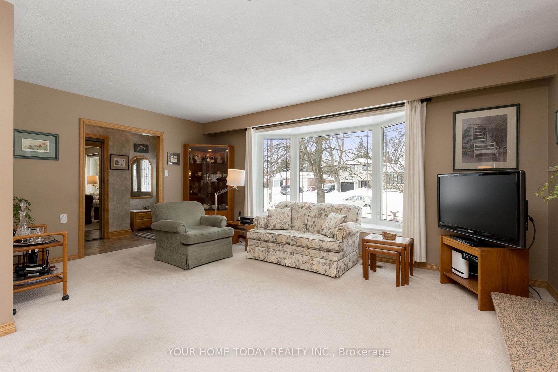 Photo 7 of 78 Marilyn Crescent, Halton Hills, Georgetown — HOMEH
