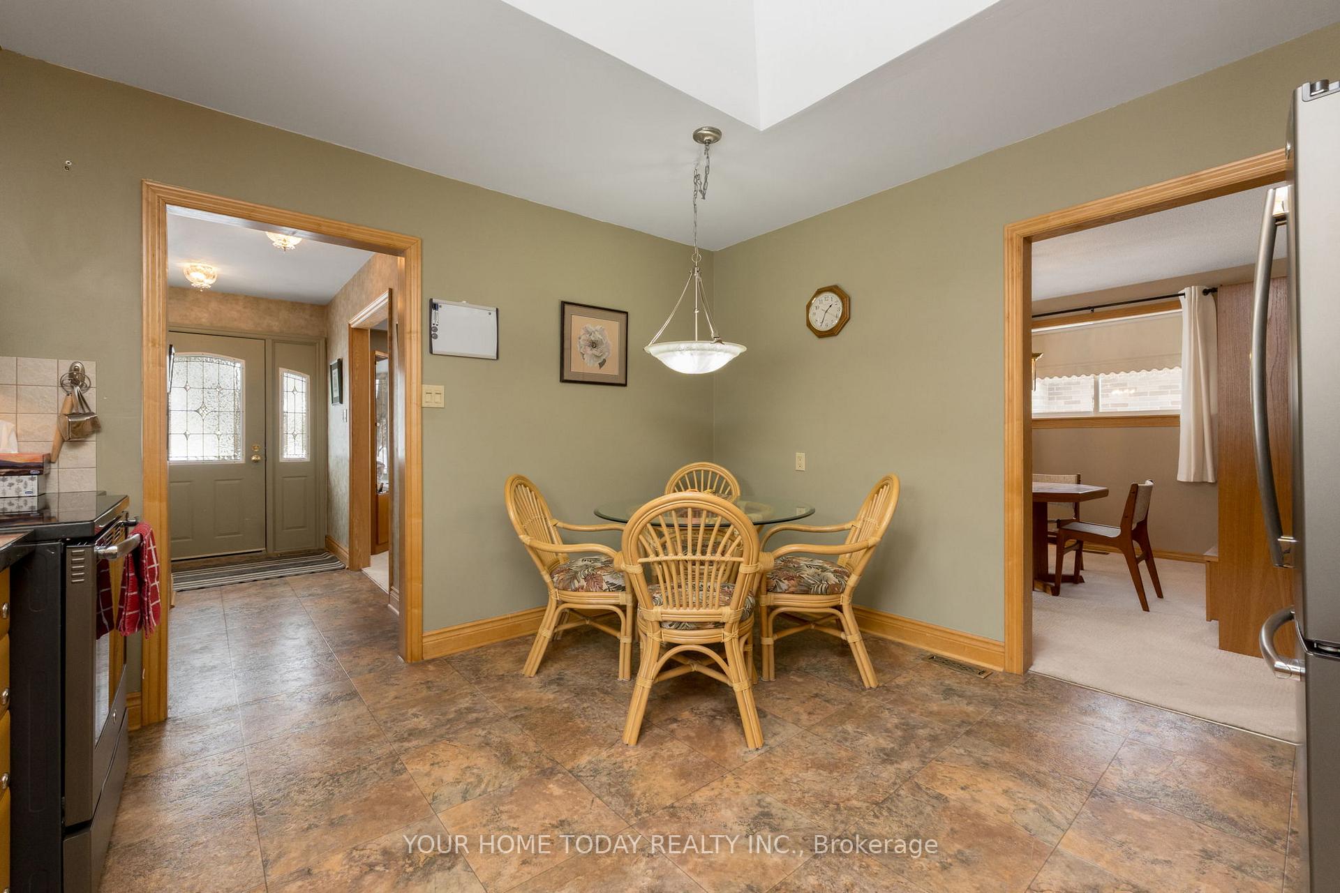 Photo 13 of 78 Marilyn Crescent, Halton Hills, Georgetown — HOMEH