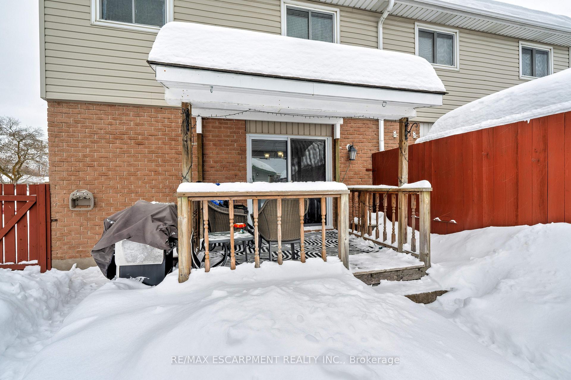 Photo 27 of 138 Sekura Crescent, Cambridge — HOMEH