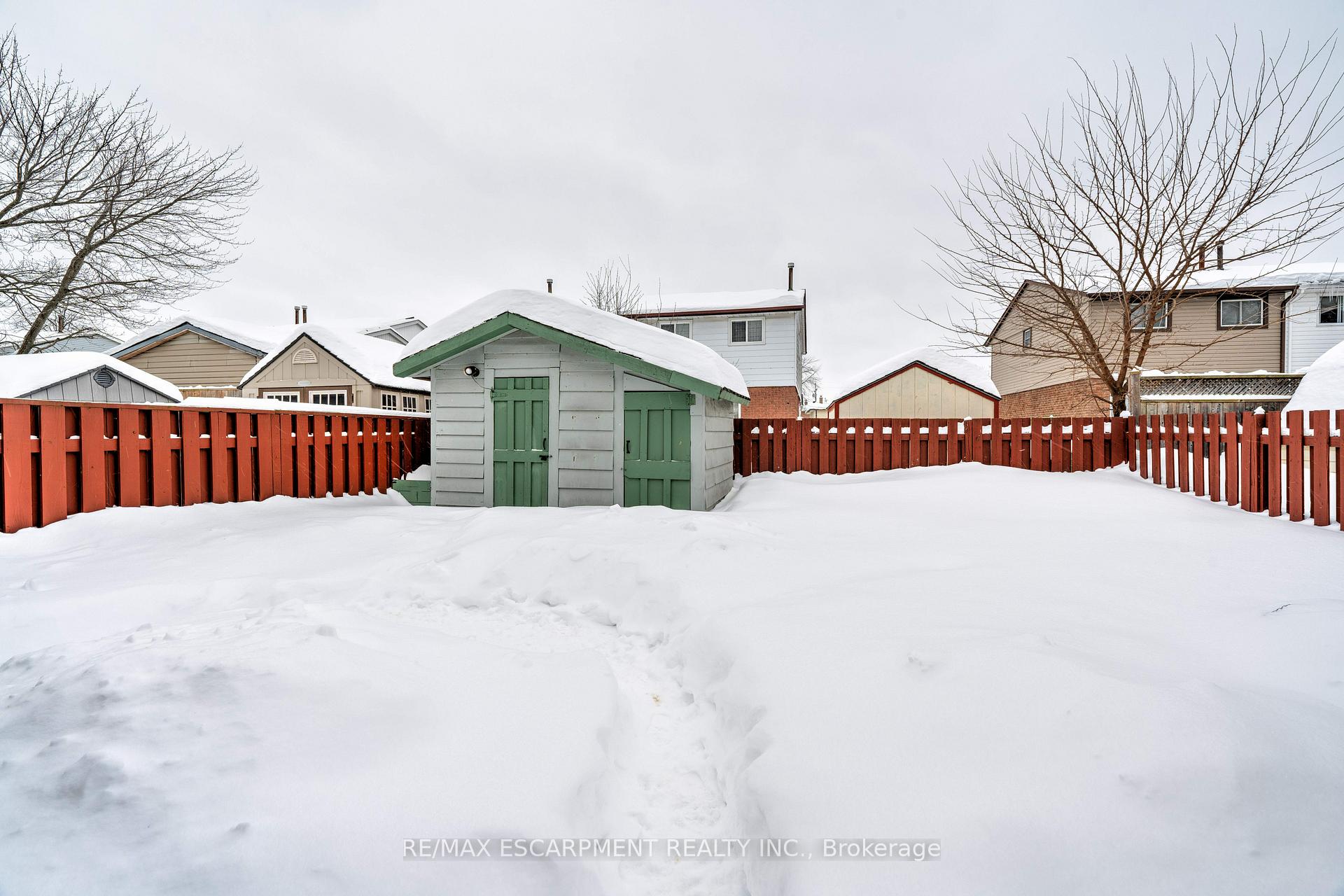 Photo 28 of 138 Sekura Crescent, Cambridge — HOMEH