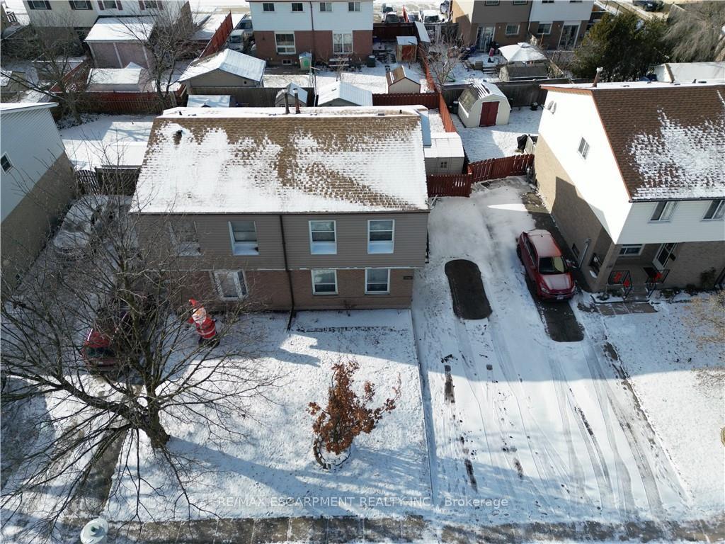 Photo 29 of 138 Sekura Crescent, Cambridge — HOMEH