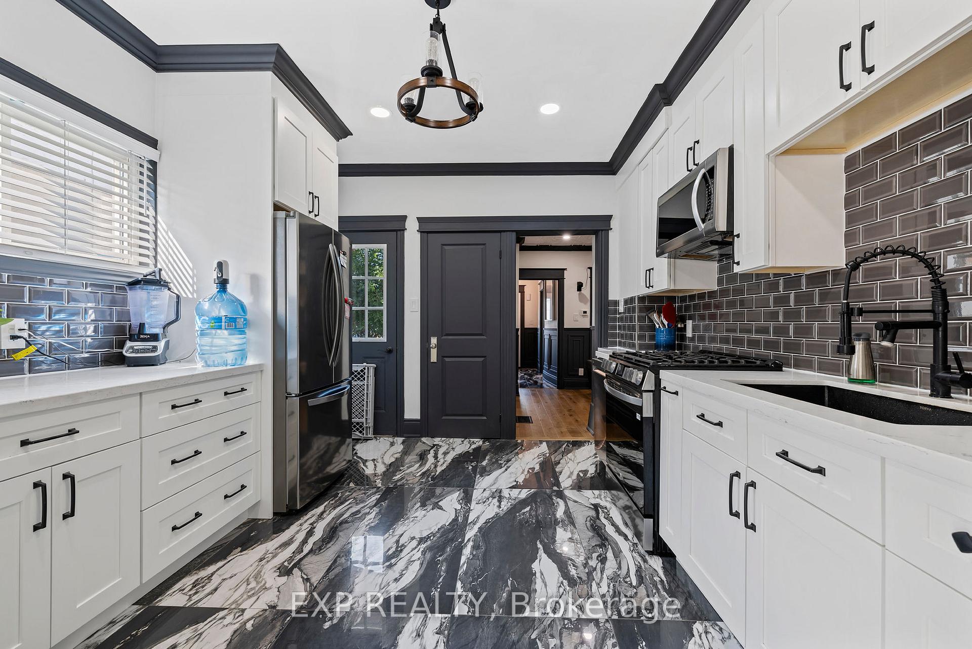 Photo 9 of 20 Afton Avenue, Hamilton, Blakeley — HOMEH
