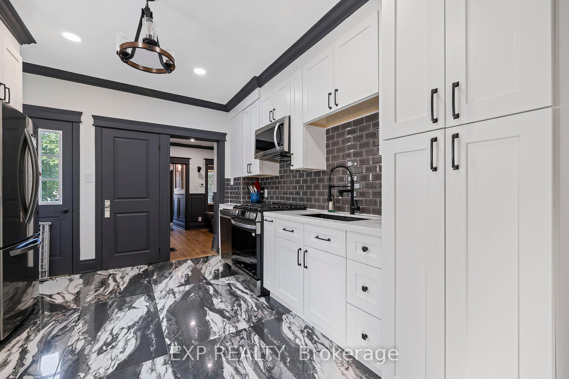 Photo 10 of 20 Afton Avenue, Hamilton, Blakeley — HOMEH