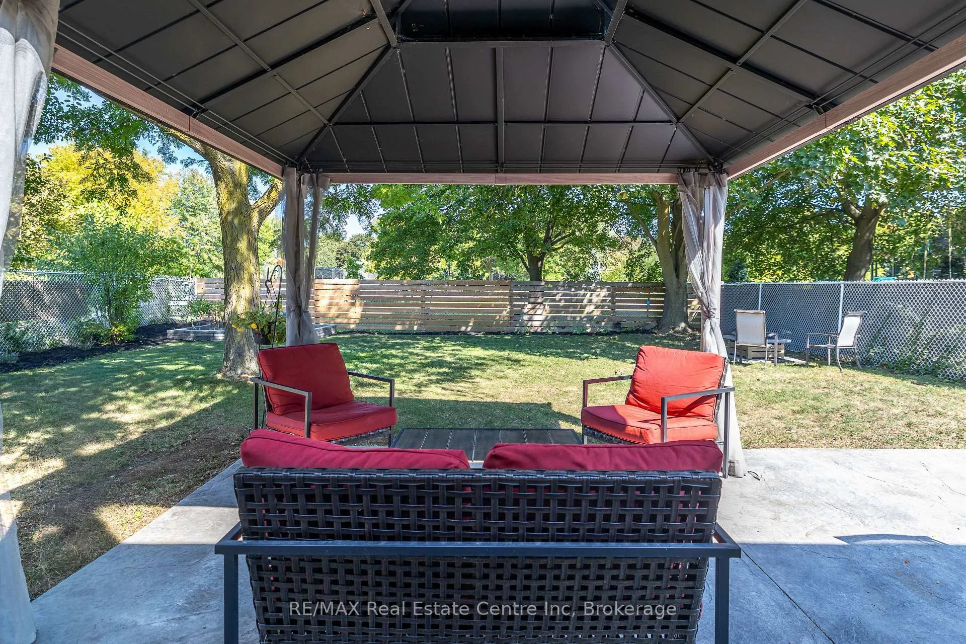 Photo 26 of 154 Waverley Drive, Guelph, Riverside Park — HOMEH