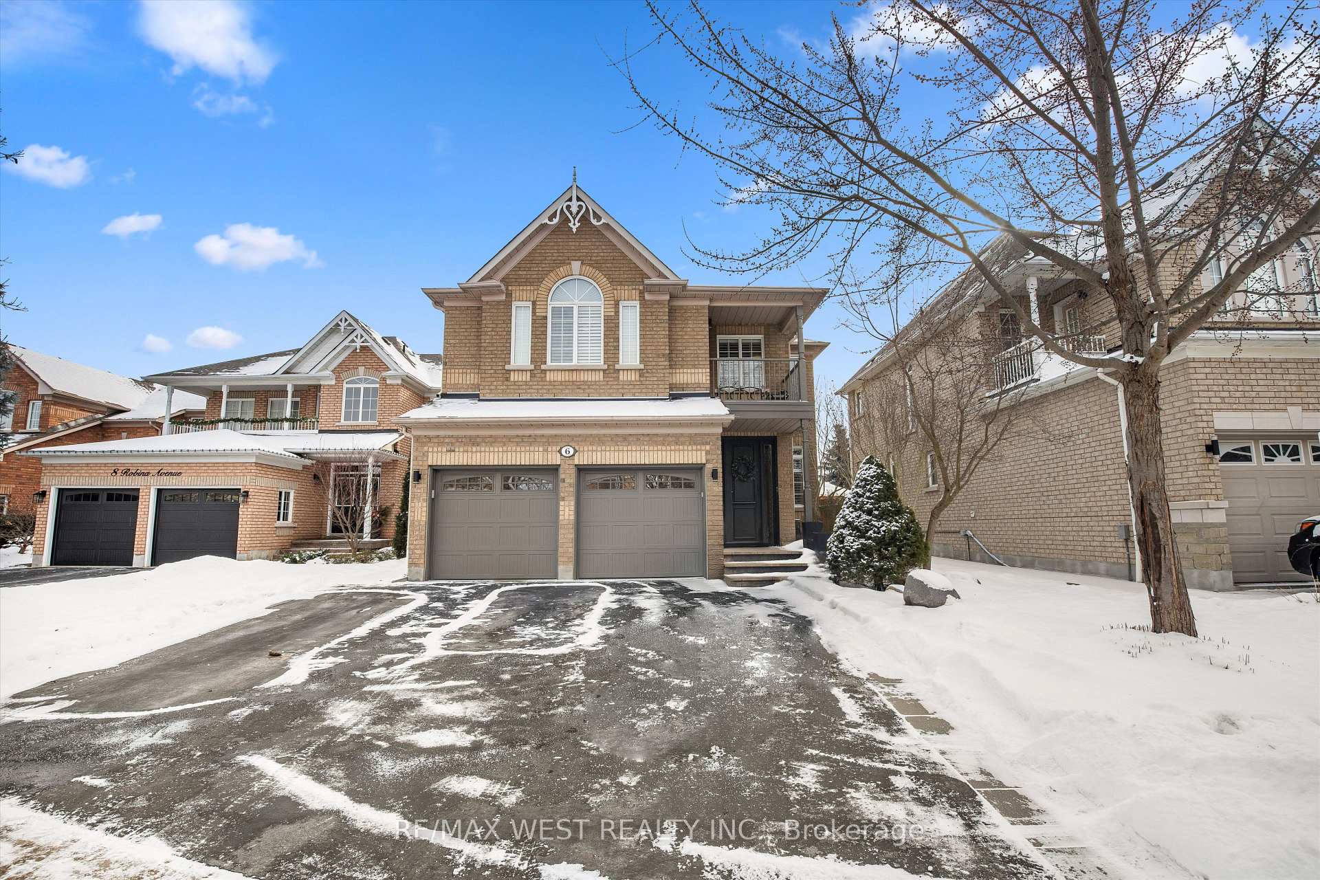 Photo 1 of 6 Robina Avenue, Halton Hills, Georgetown — HOMEH