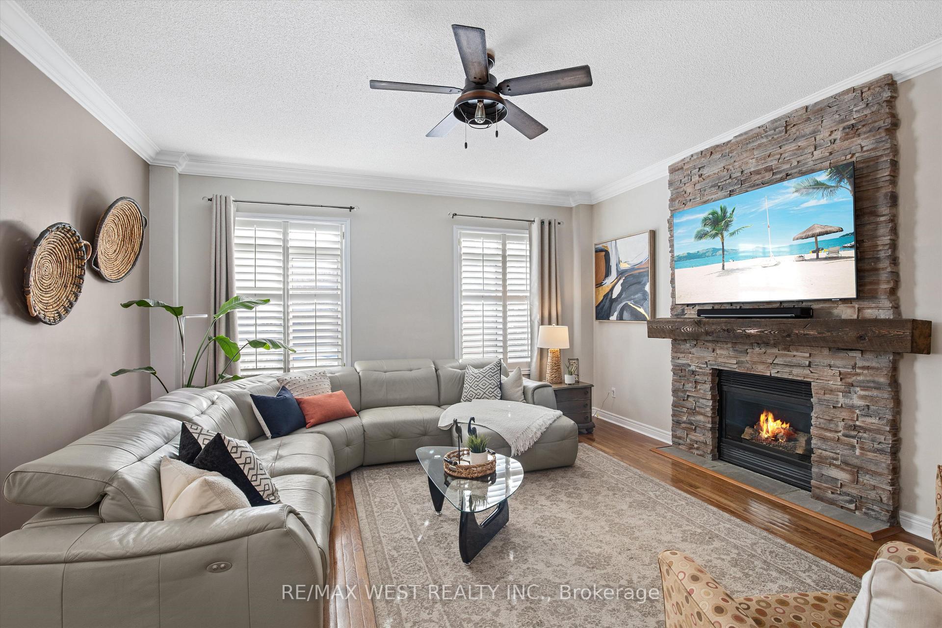 Photo 11 of 6 Robina Avenue, Halton Hills, Georgetown — HOMEH