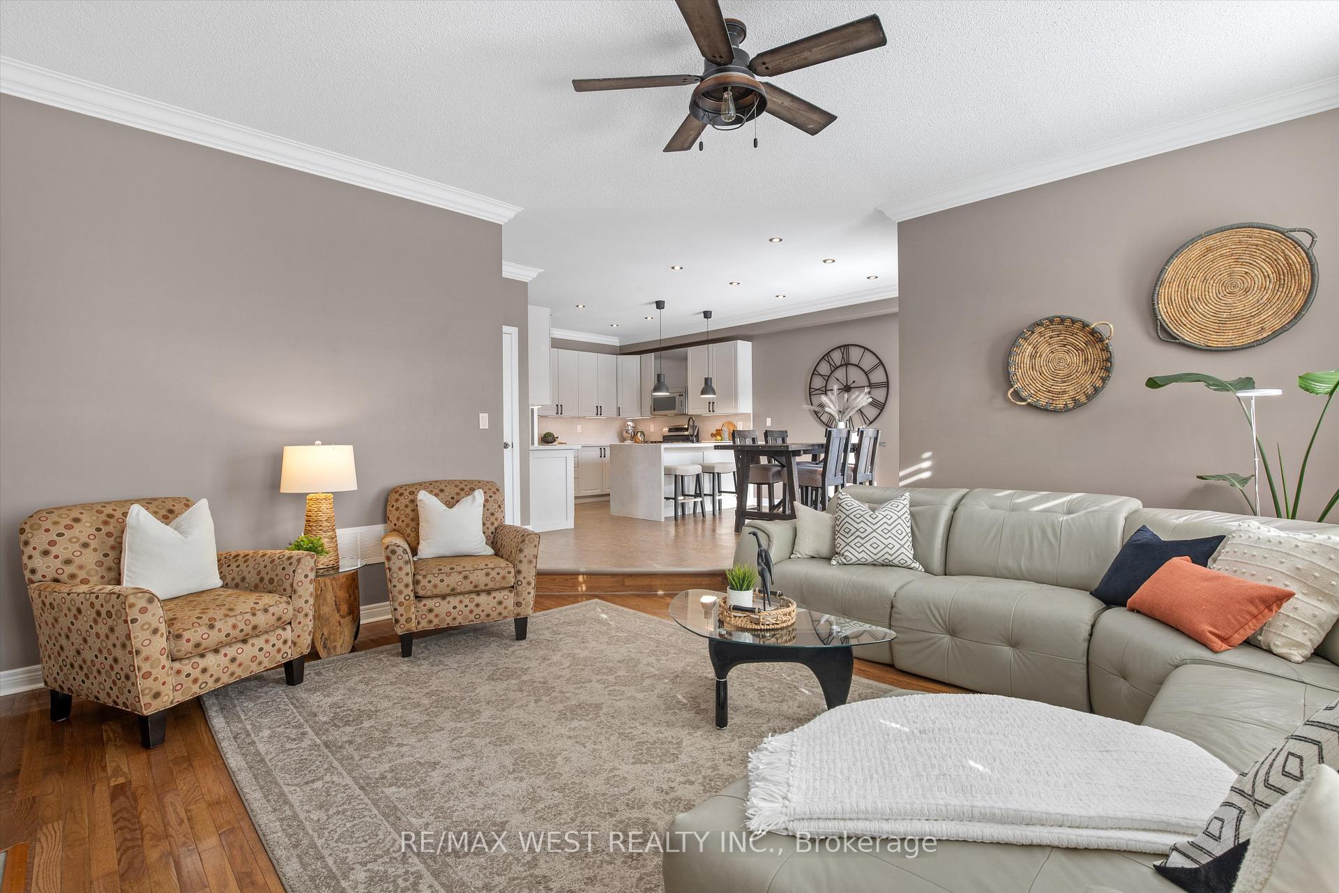 Photo 12 of 6 Robina Avenue, Halton Hills, Georgetown — HOMEH