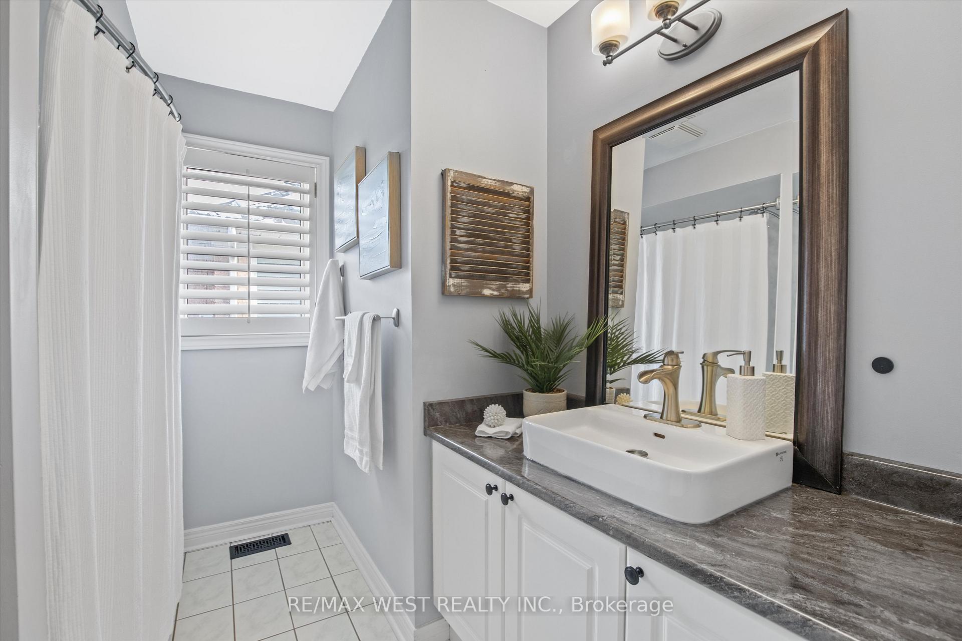 Photo 25 of 6 Robina Avenue, Halton Hills, Georgetown — HOMEH