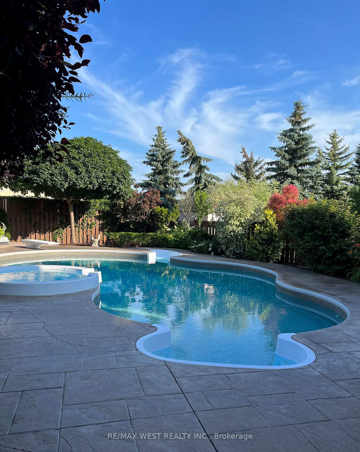 Photo 27 of 6 Robina Avenue, Halton Hills, Georgetown — HOMEH