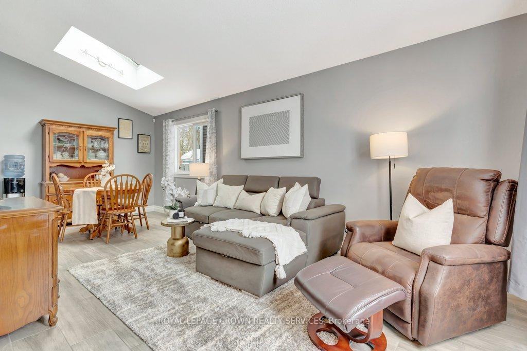 Photo 16 of 542 Trico Drive, Cambridge — HOMEH