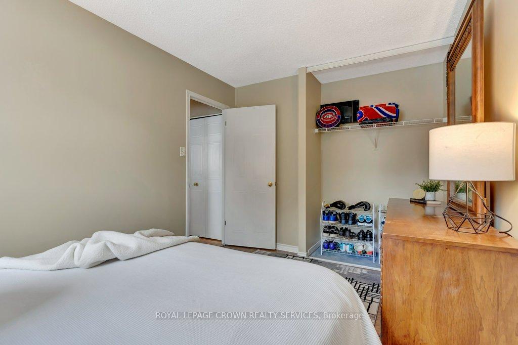 Photo 25 of 542 Trico Drive, Cambridge — HOMEH