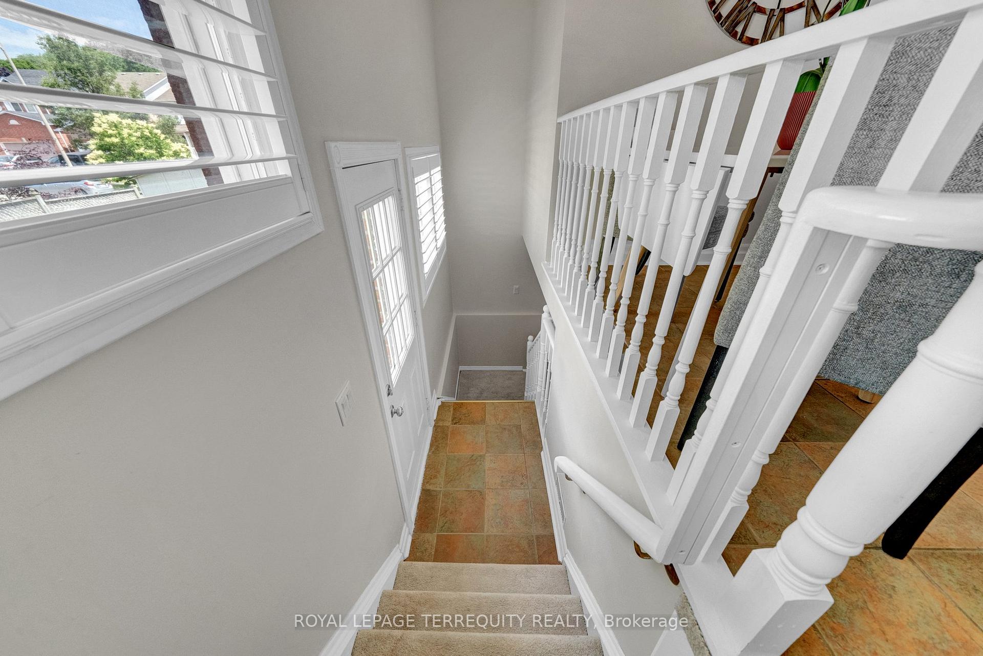 Photo 16 of 20 Abernethy Crescent, Clarington, Bowmanville — HOMEH