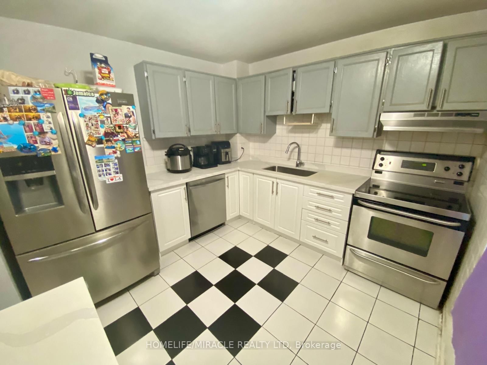 Photo 2 of Unit #44, 1020 Central Park Dr, Brampton, Northgate — HOMEH