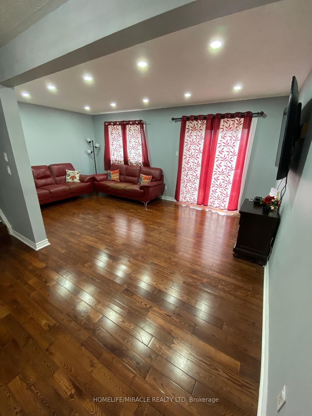 Photo 5 of Unit #44, 1020 Central Park Dr, Brampton, Northgate — HOMEH